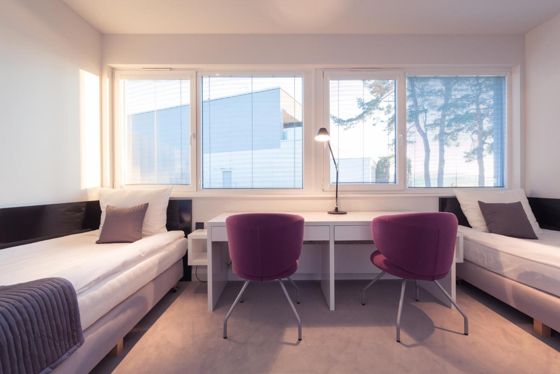 Executive Suite - Photo 3