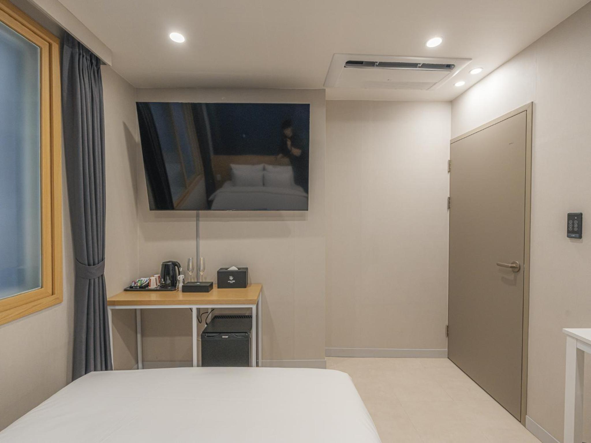 Economy Double Room - Photo 2