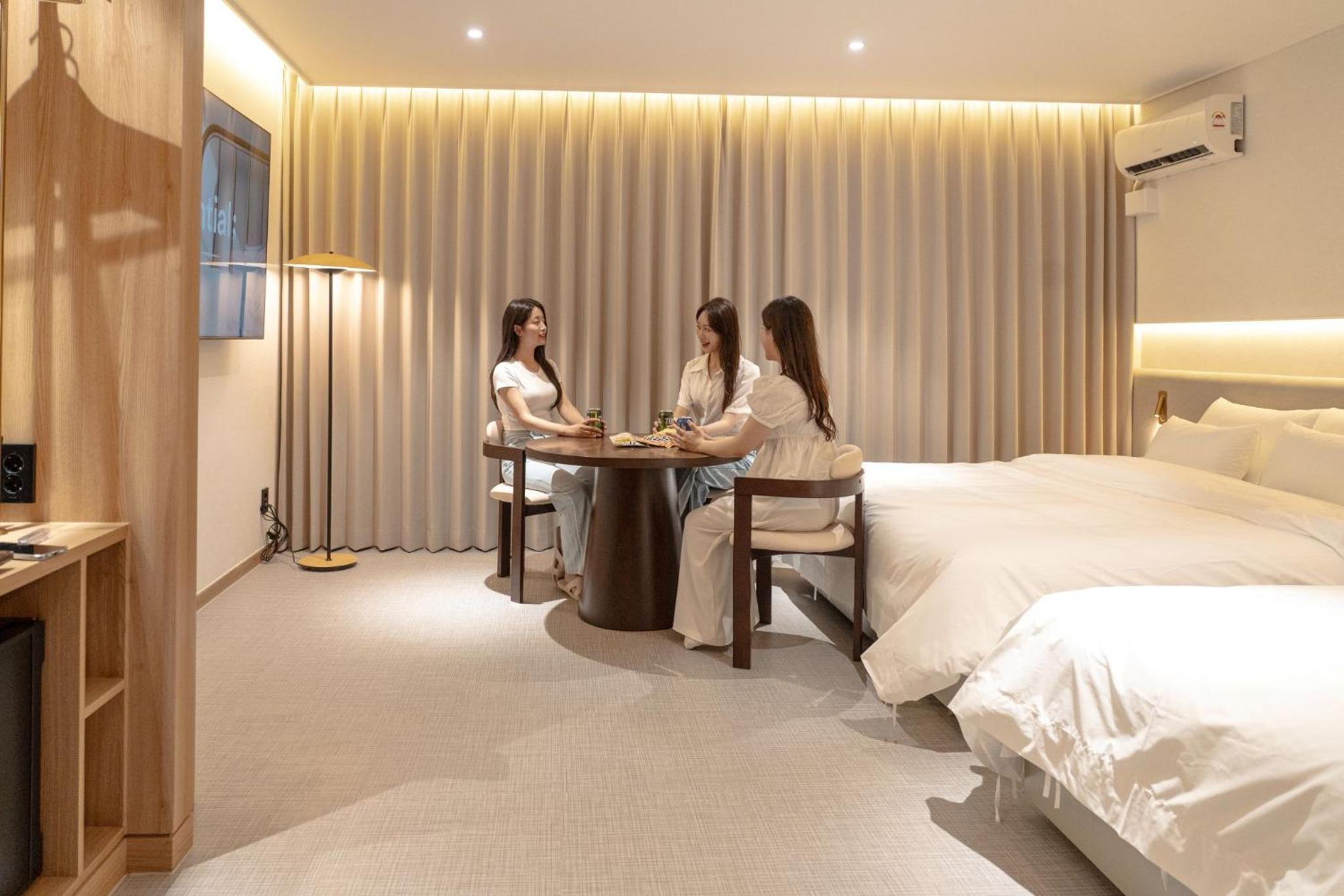 Deluxe Twin Room photo 2