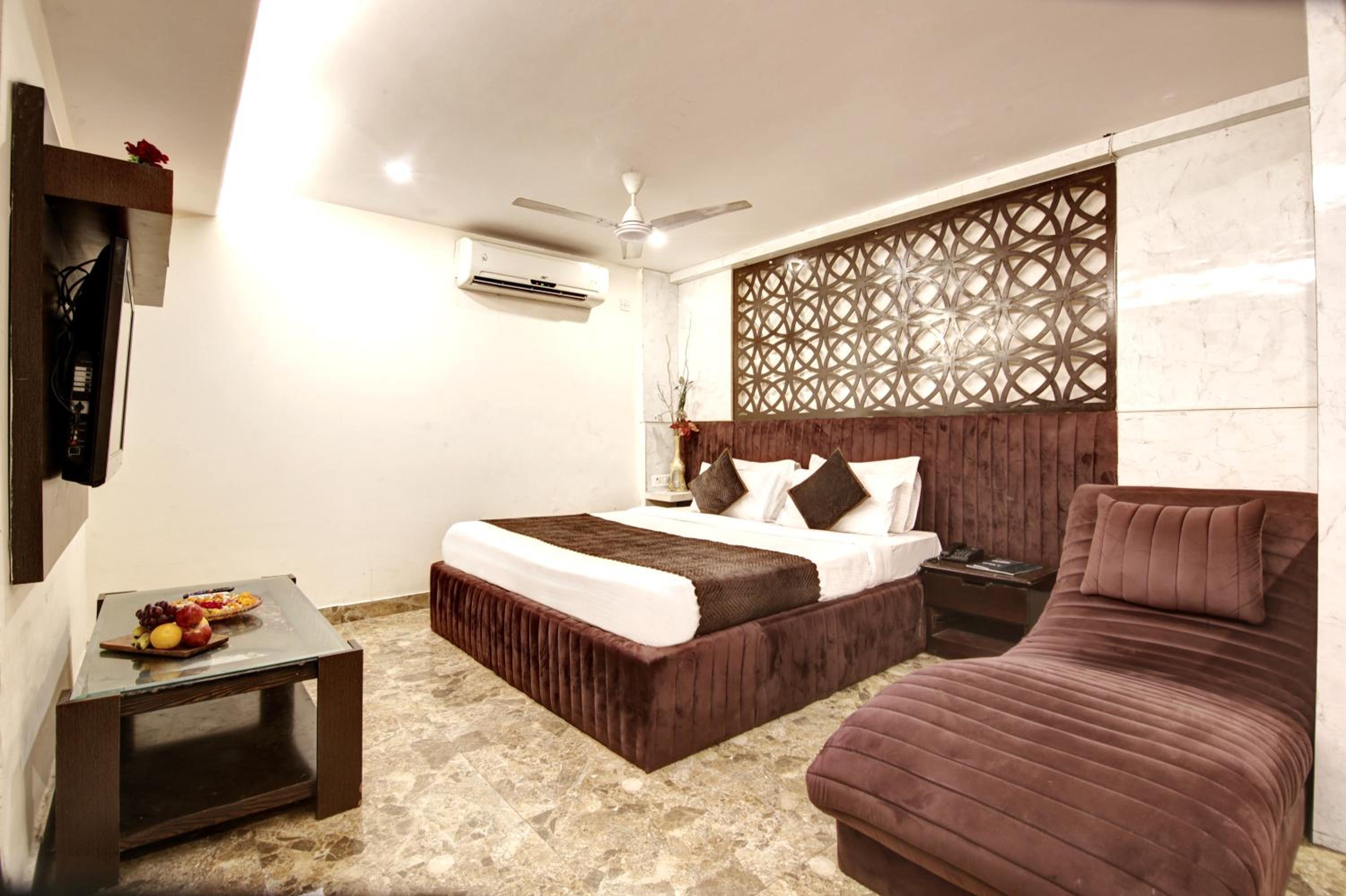 Family Room With Private Bathroom