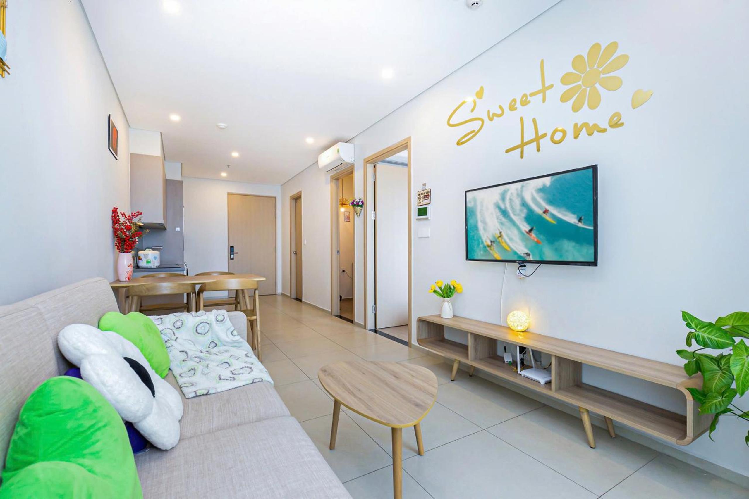 Two-Bedroom Apartment with View - Photo 30