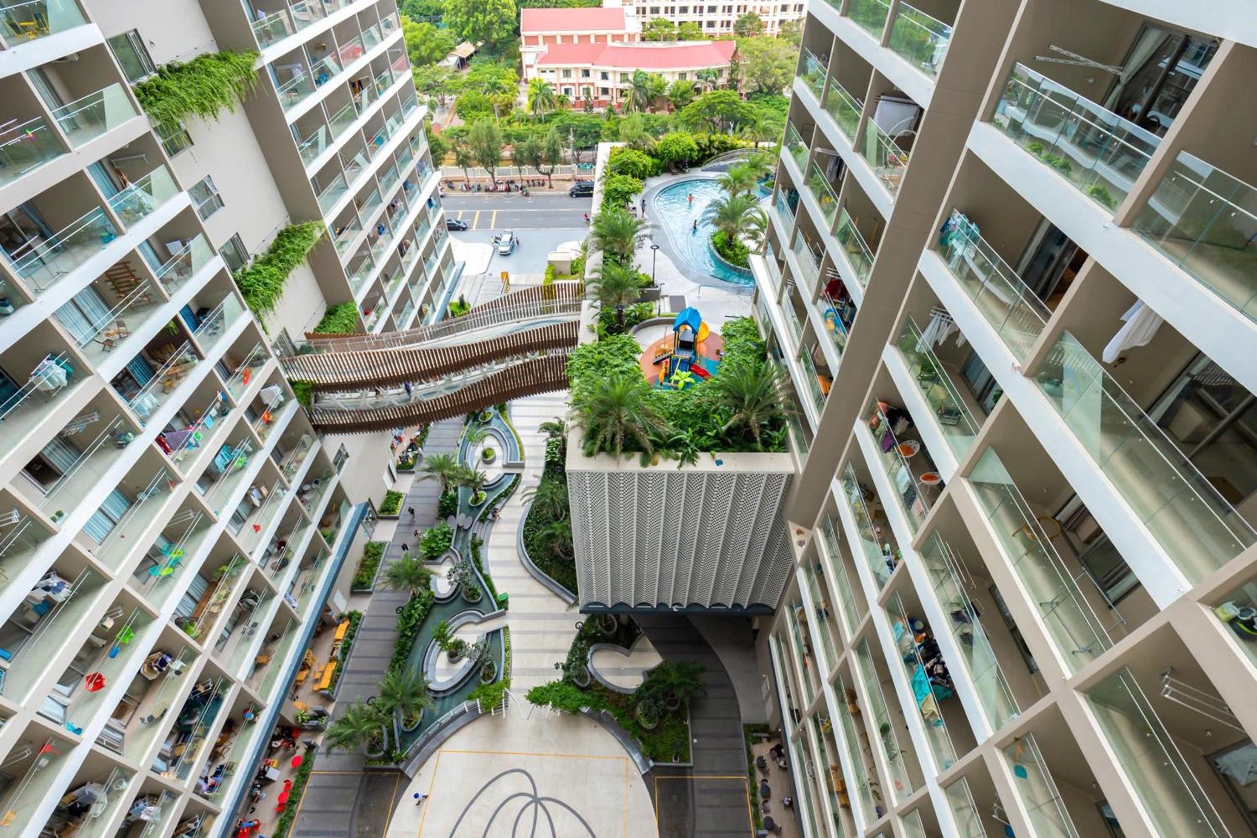 Two-Bedroom Apartment with View - Photo 29