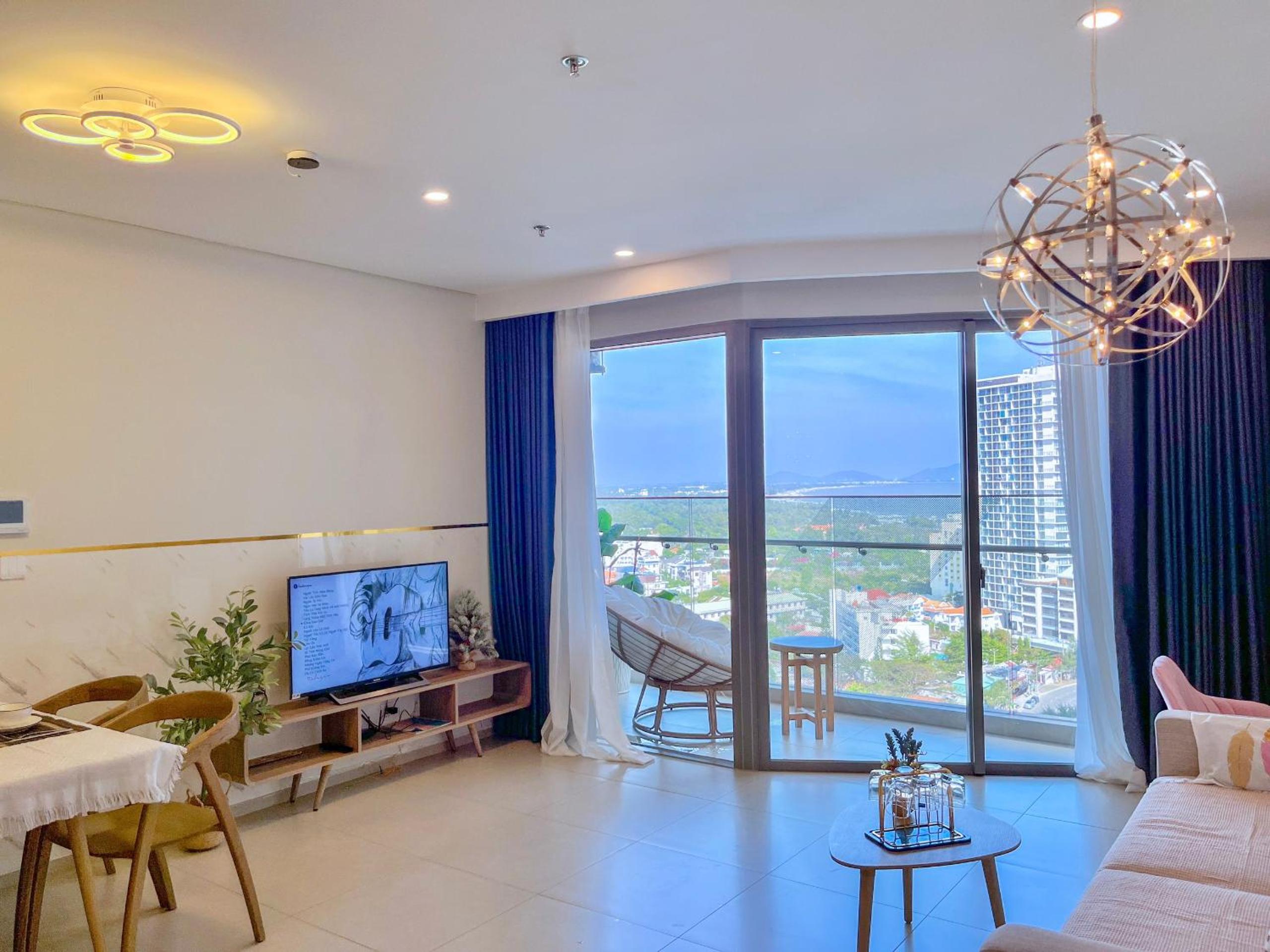 One-Bedroom Apartment with Balcony - Photo 11
