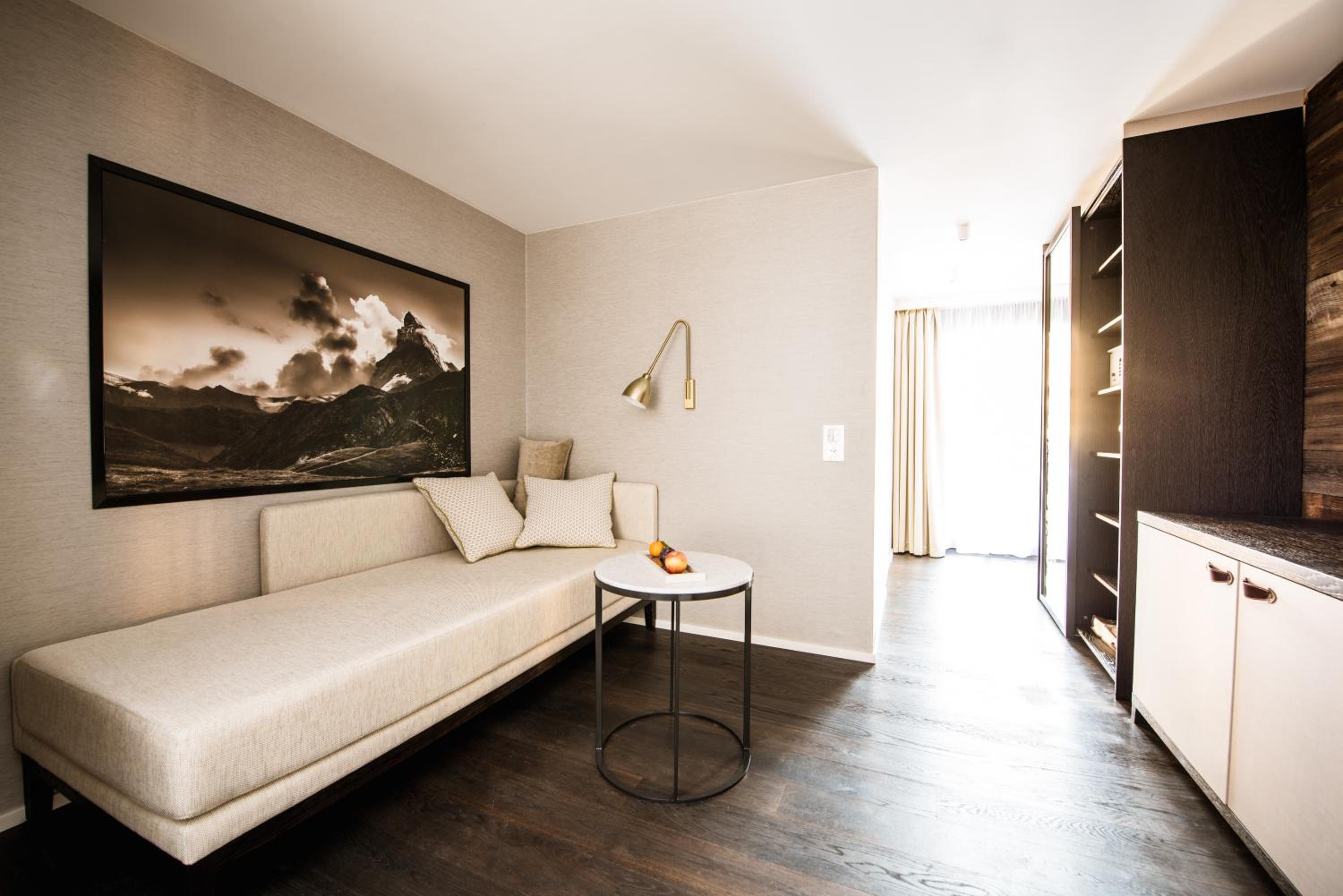 Design Superior Room (3 Adults) - Photo 5