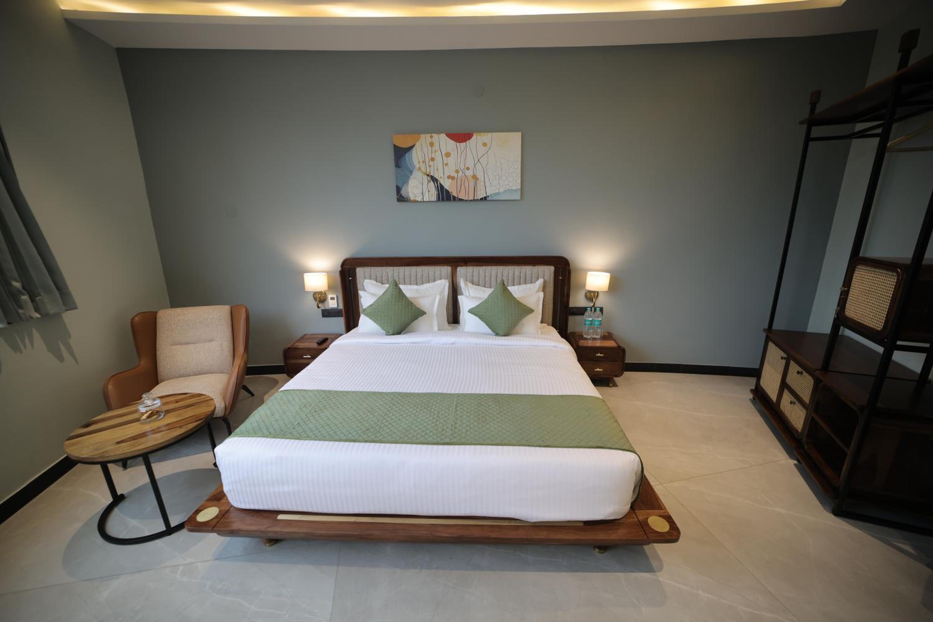 Double Room With Pool View photo 2