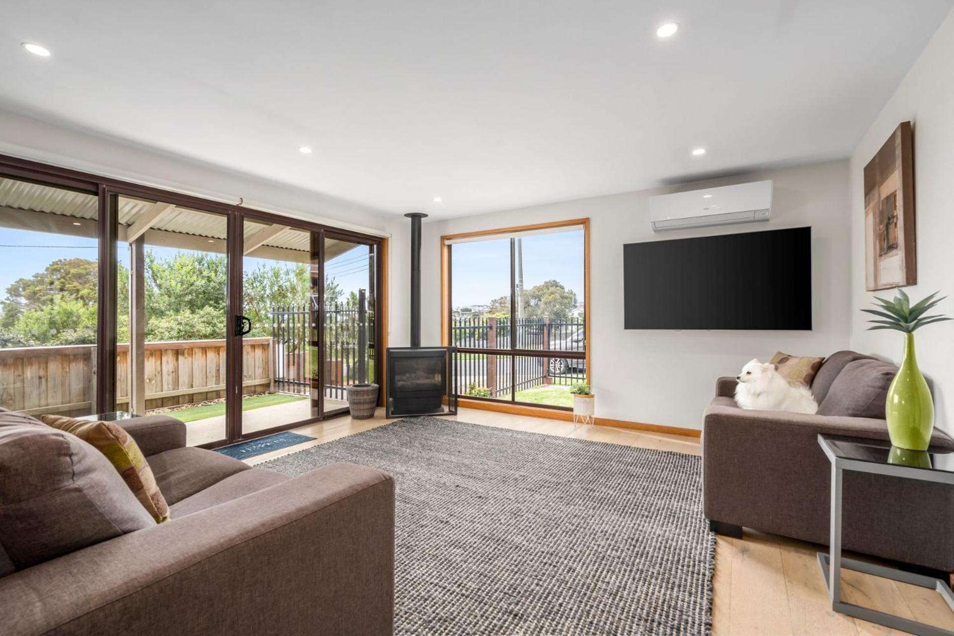 Three-Bedroom House photo 1
