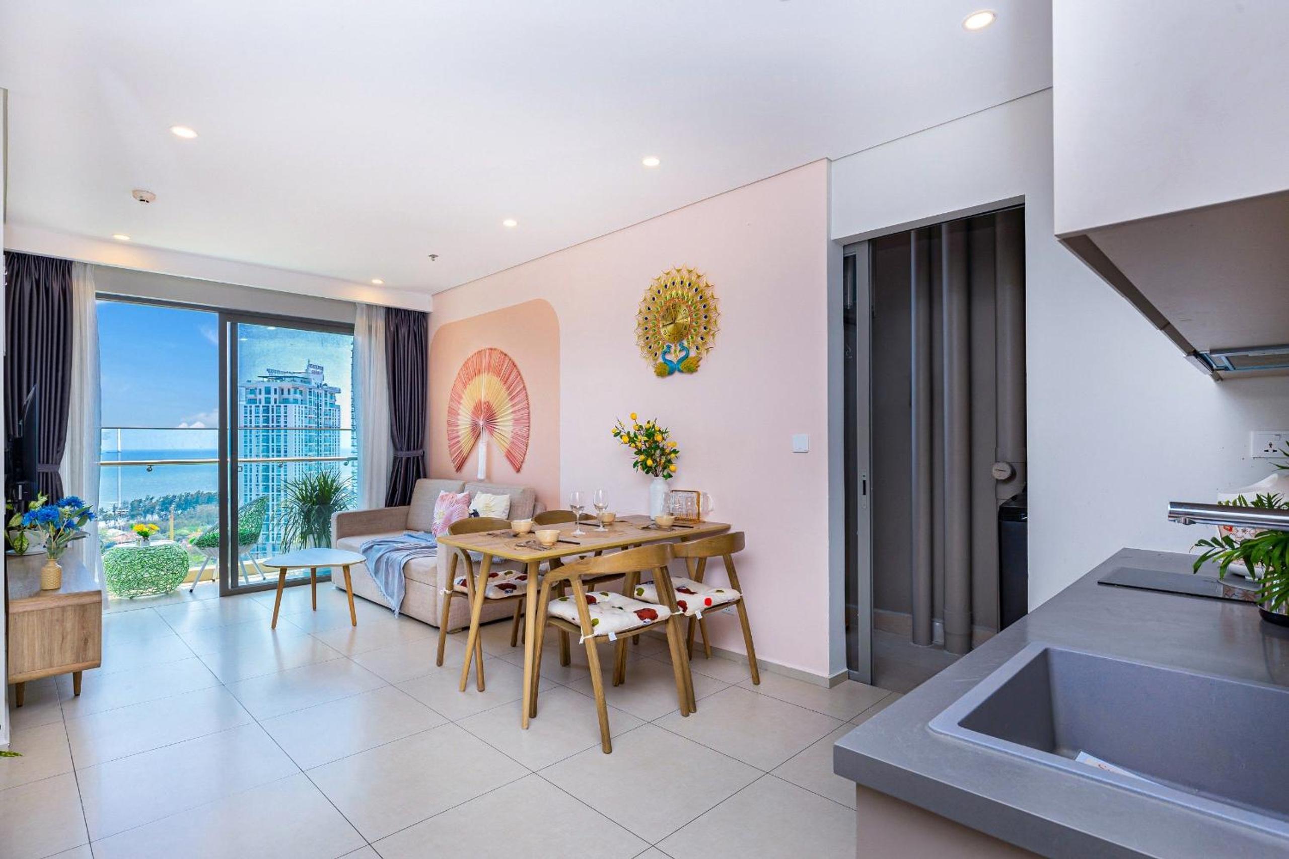 Three-Bedroom Apartment with Sea View - Photo 58