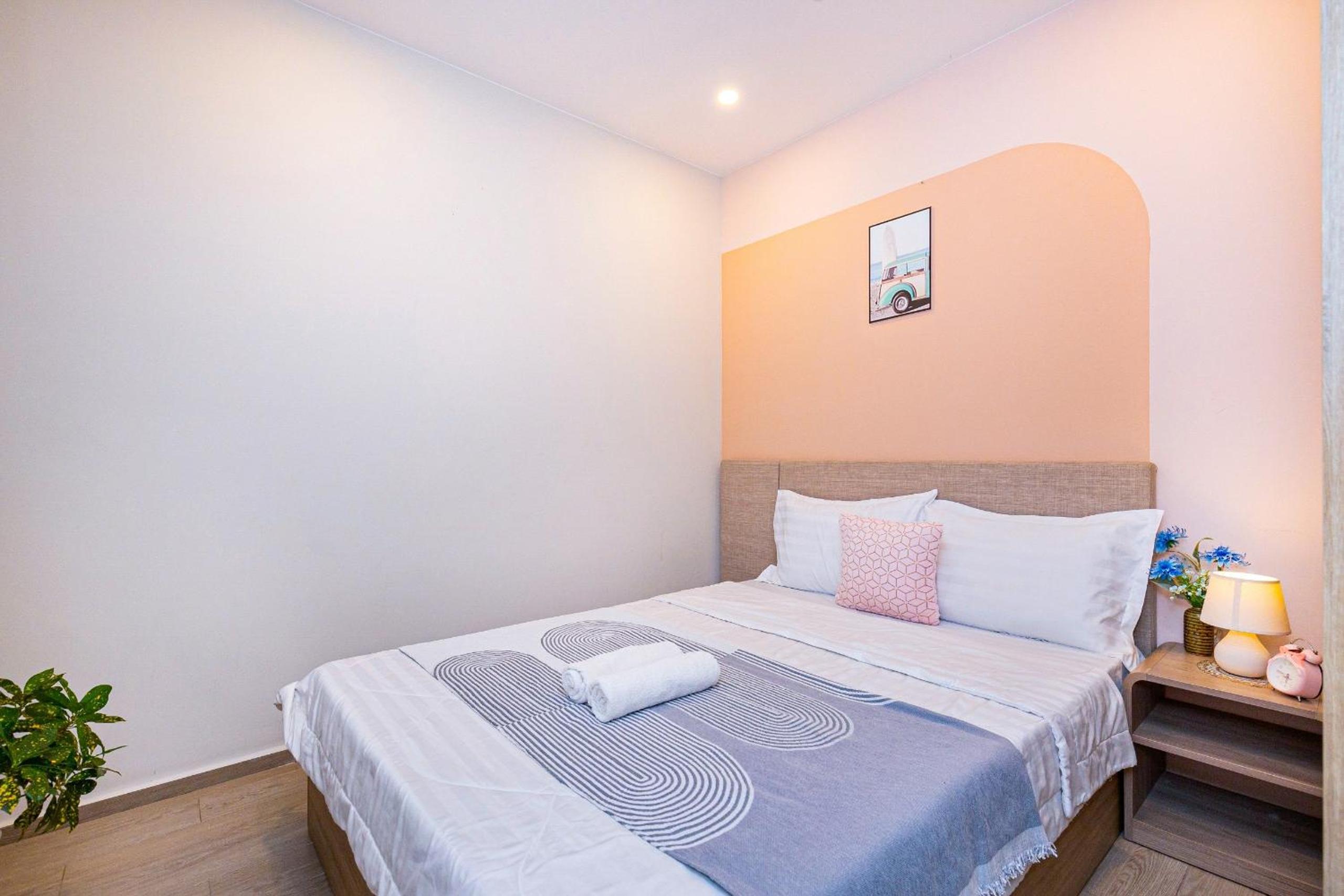 Three-Bedroom Apartment with Sea View - Photo 57