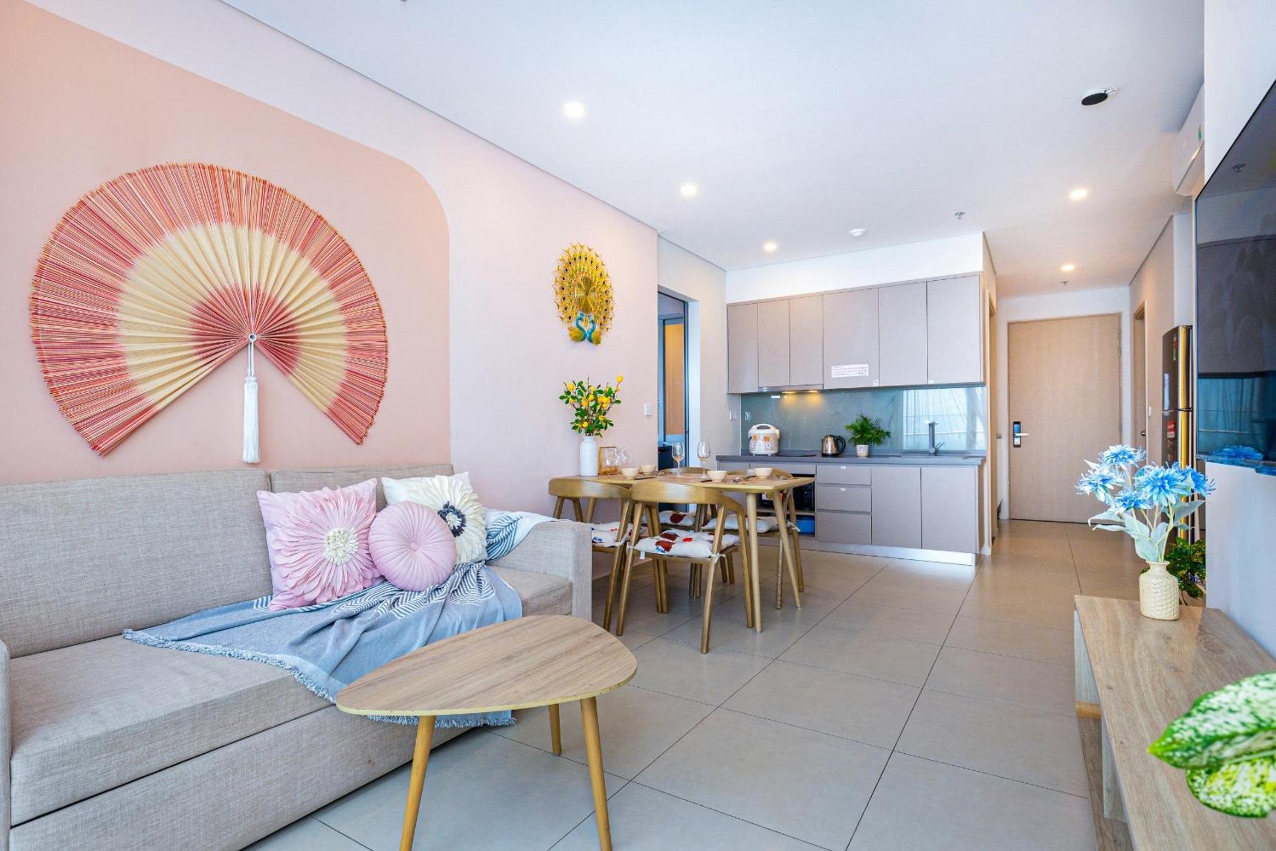 Three-Bedroom Apartment with Sea View - Photo 75