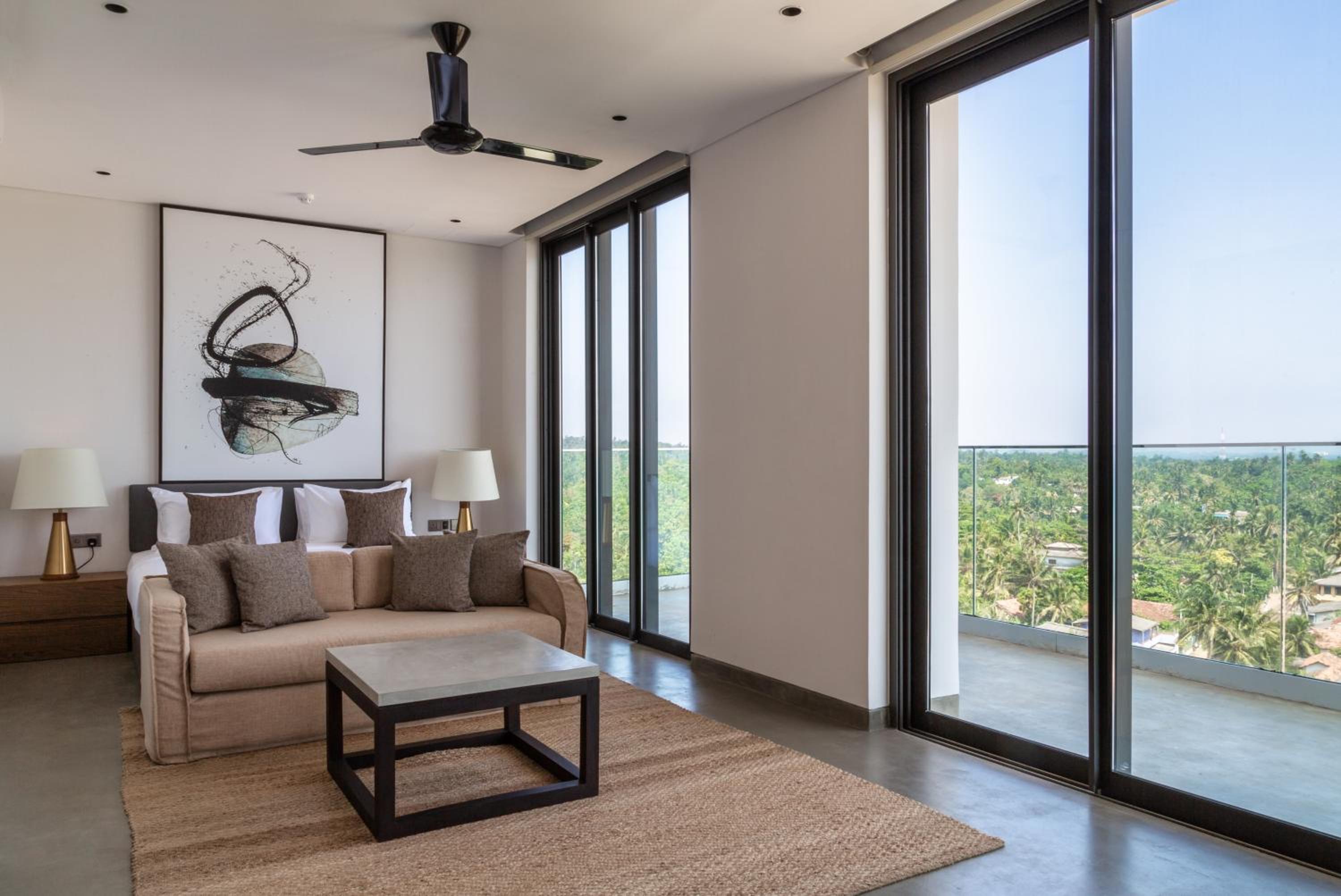 Four-Bedroom Luxury Apartment photo 1