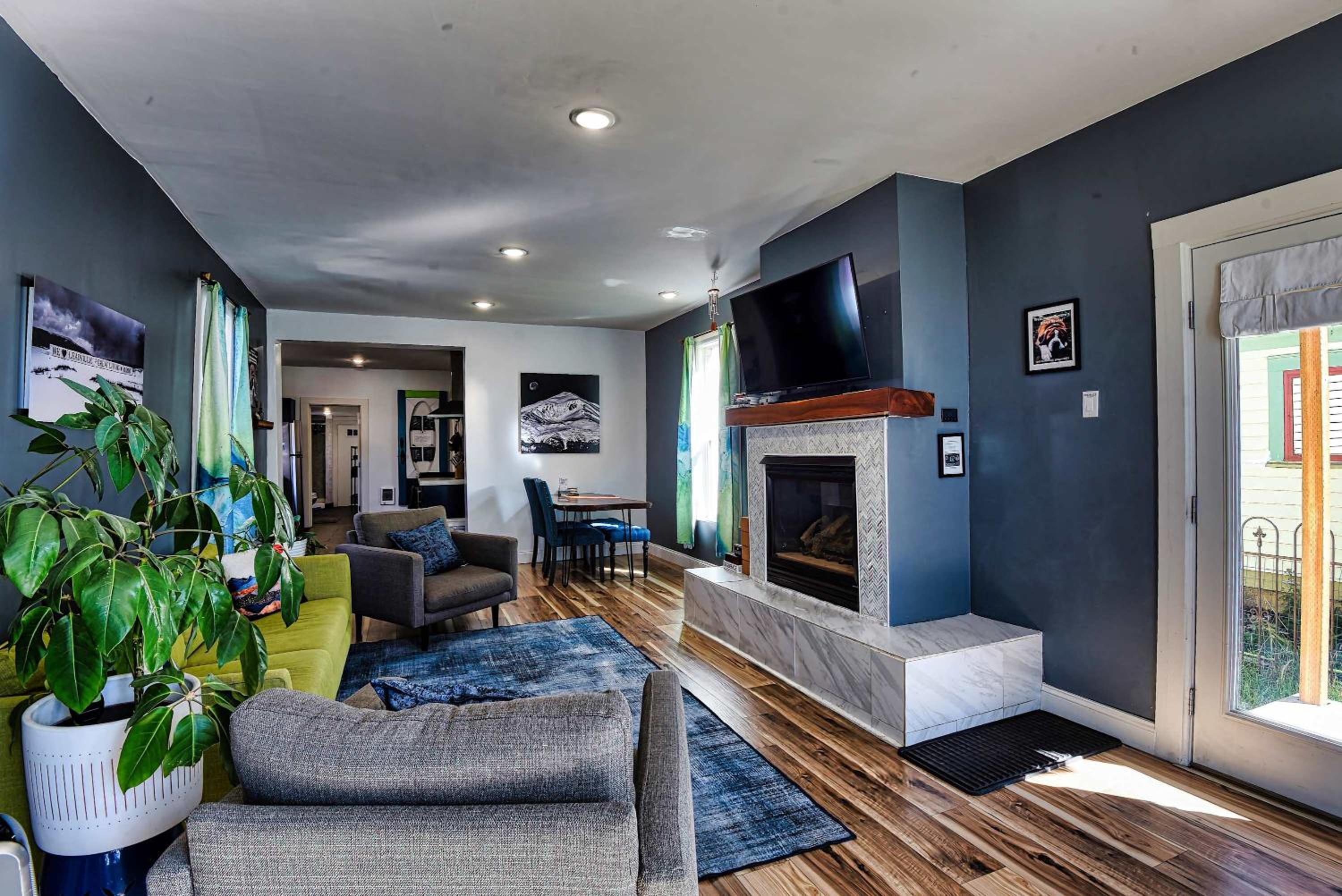 Family Room photo 1