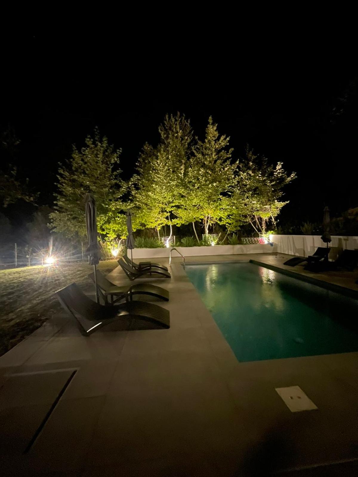 Three-Bedroom Villa photo 3