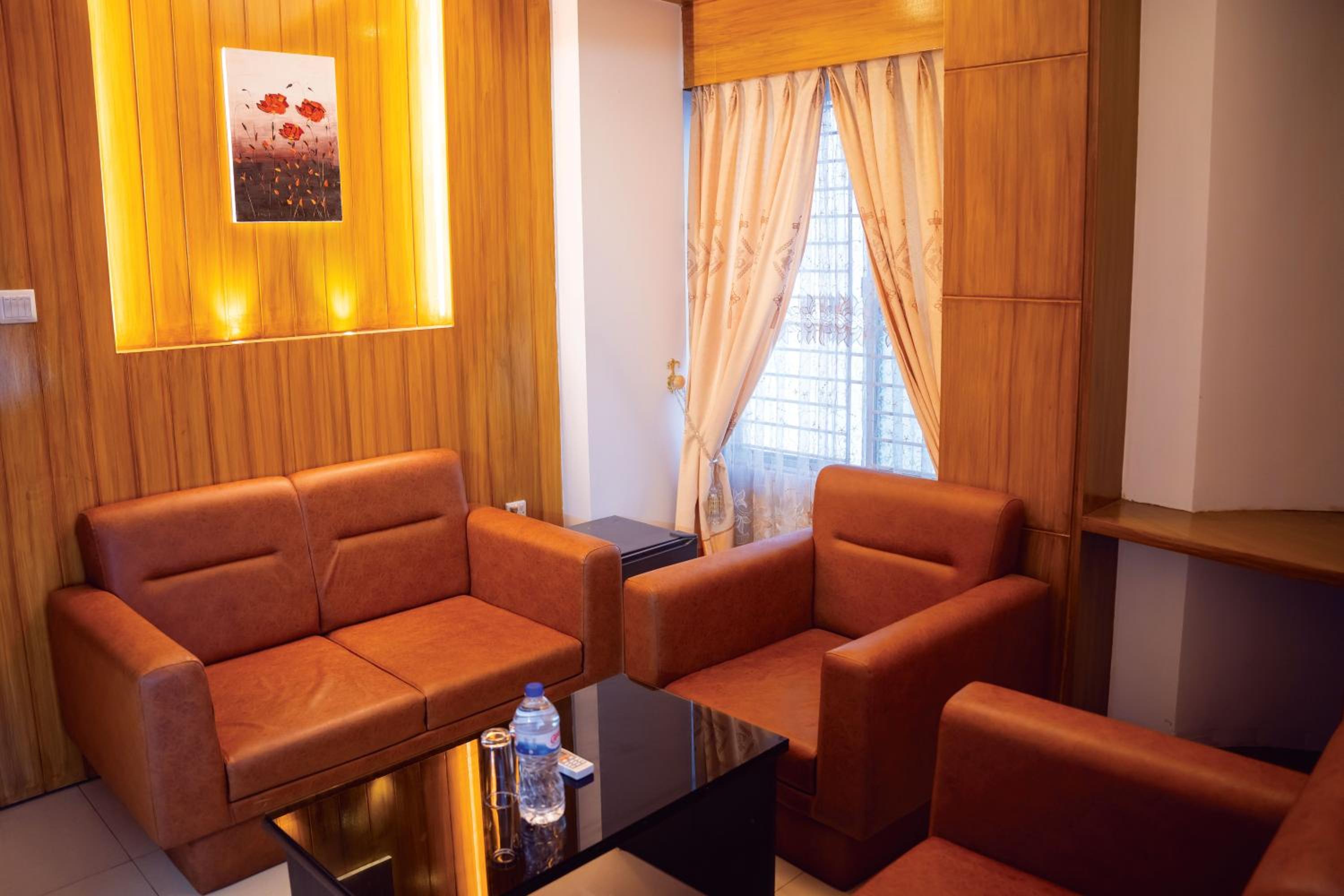 Executive Suite photo 2
