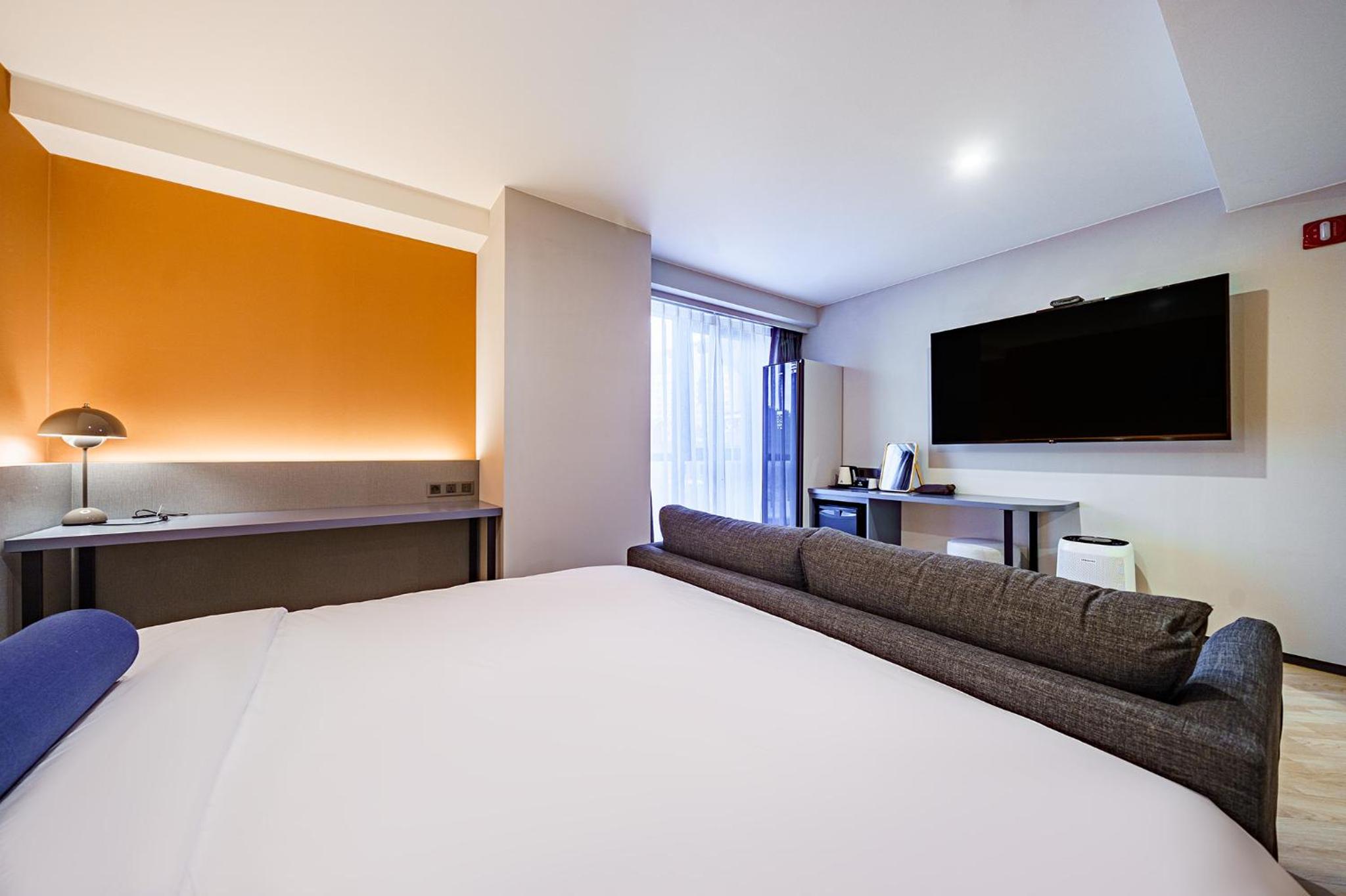 Deluxe Double Room - Photo 12