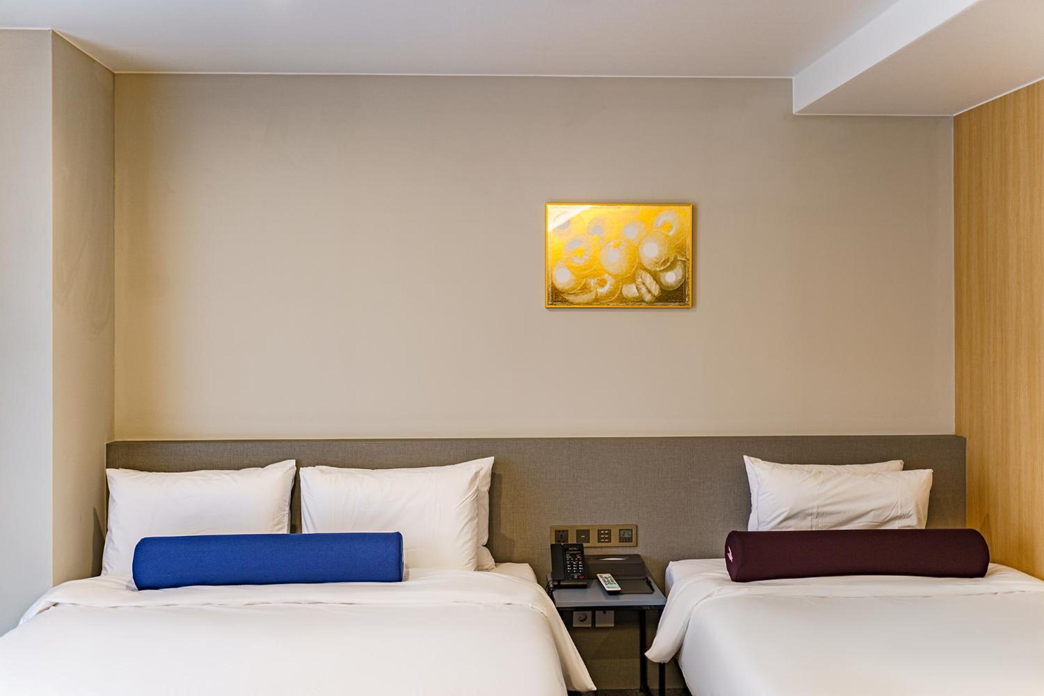 Deluxe Twin Room - Photo 2