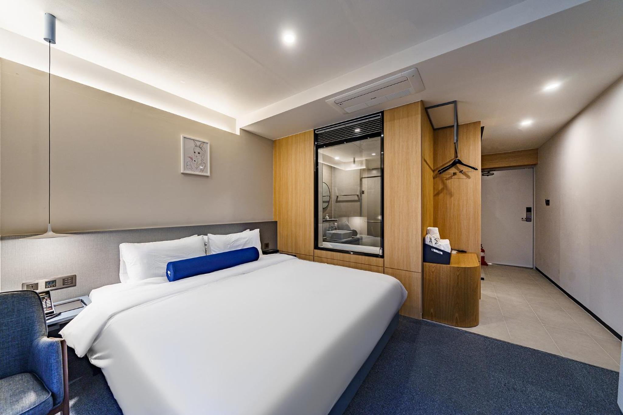 Standard Double Room - Photo 2