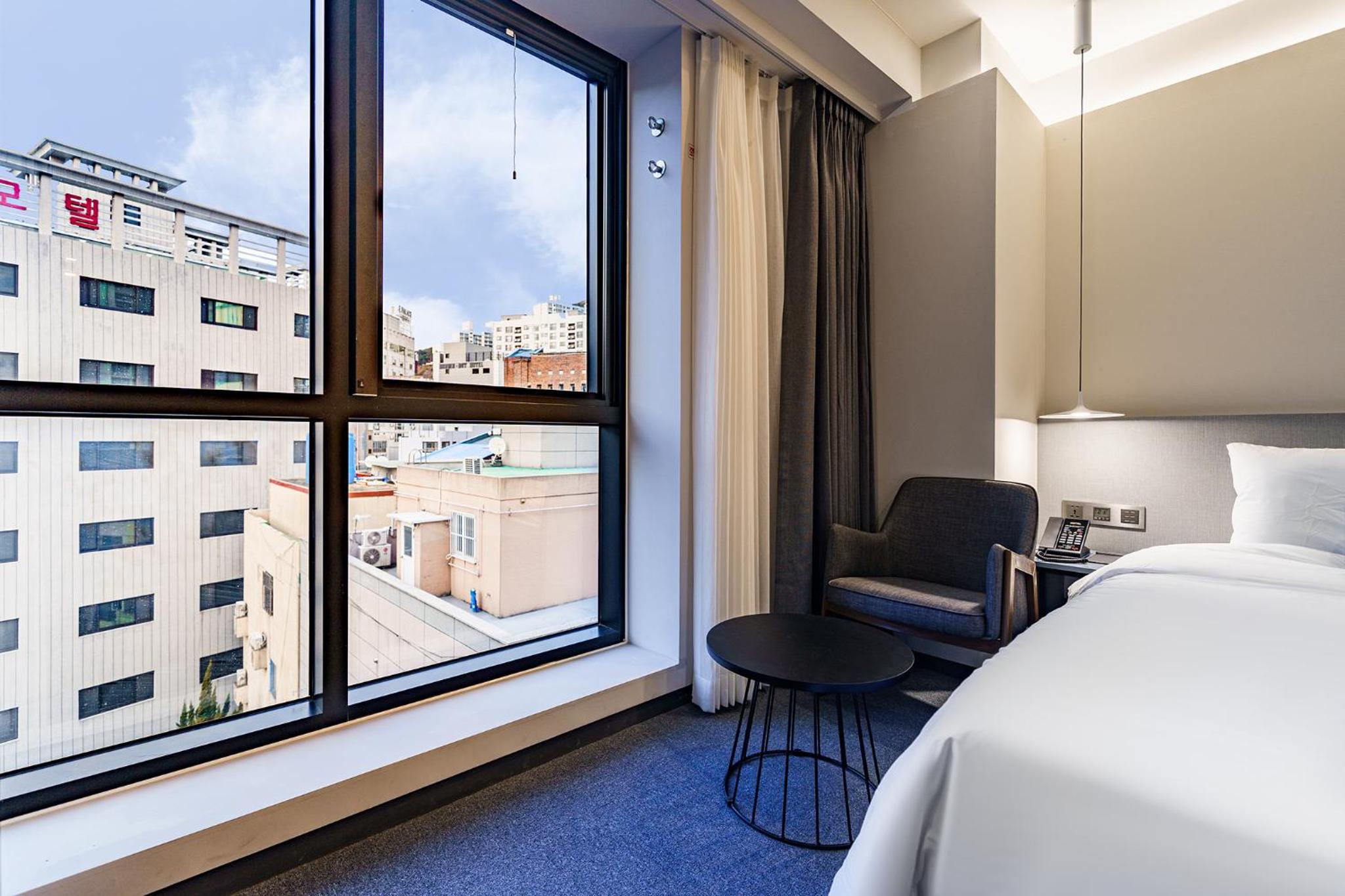 Standard Double Room - Photo 8