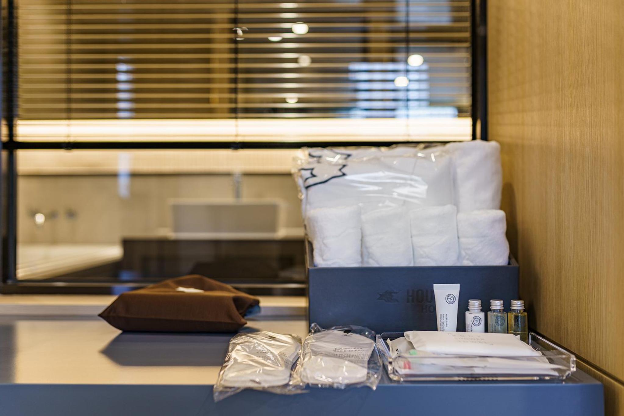 Standard Double Room - Photo 6