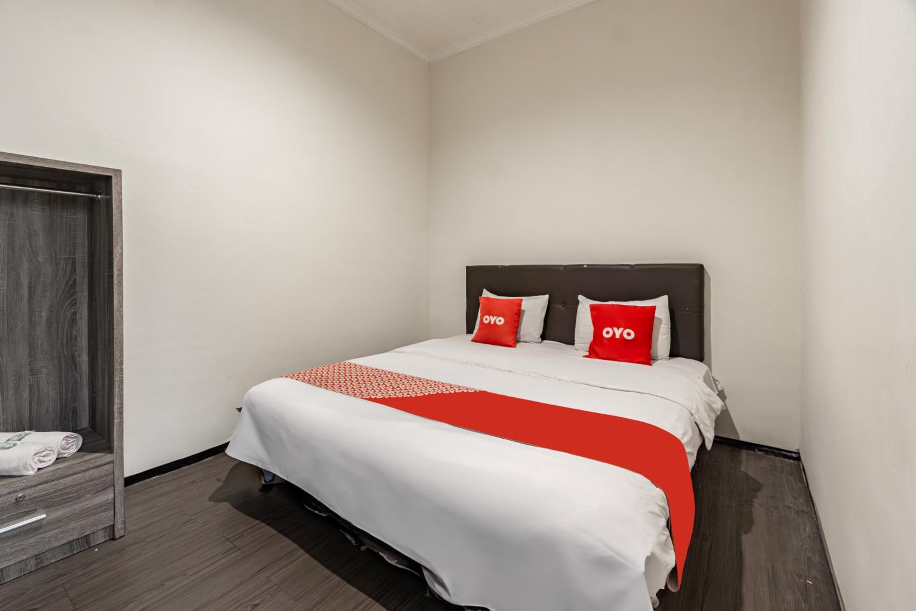 Standard Double Room - Photo 1