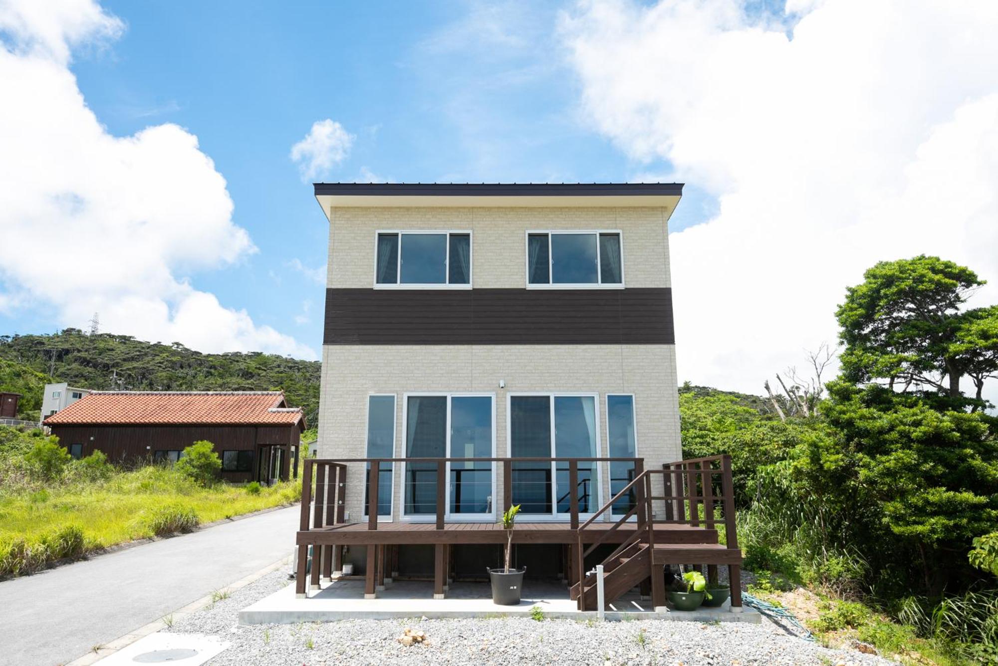 Villa - Photo 2