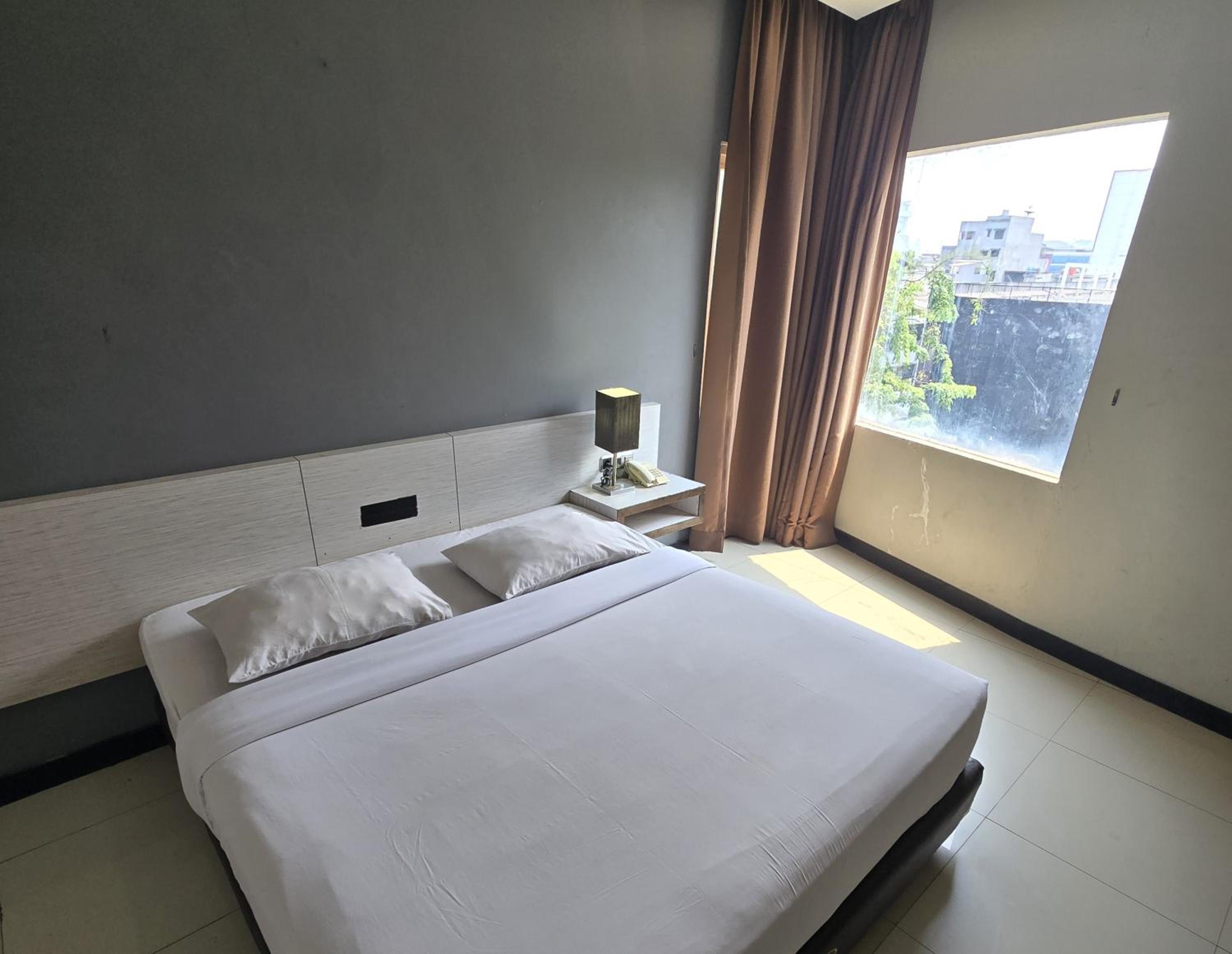 Deluxe Double or Twin Room - Photo 14