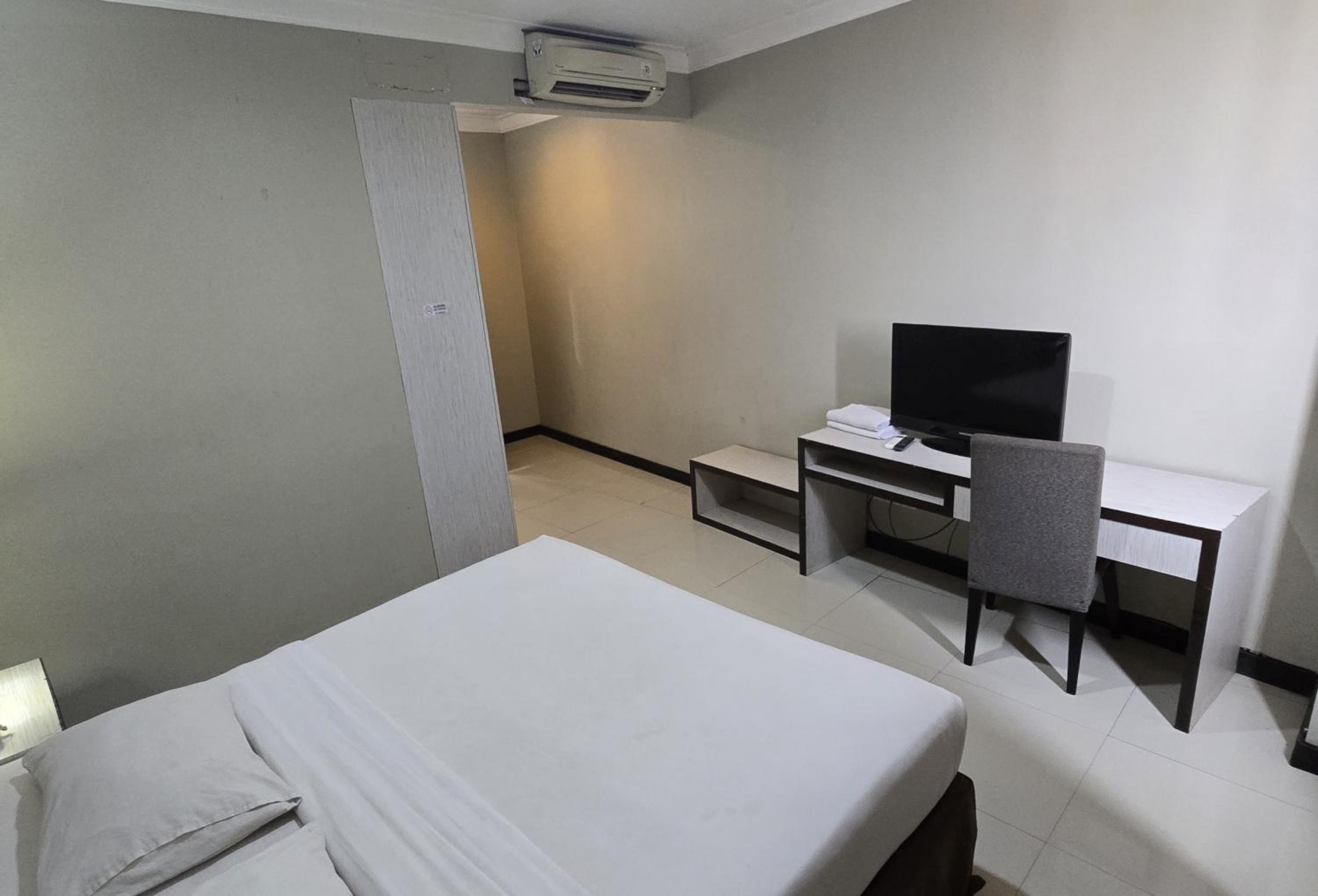 Deluxe Double or Twin Room - Photo 18