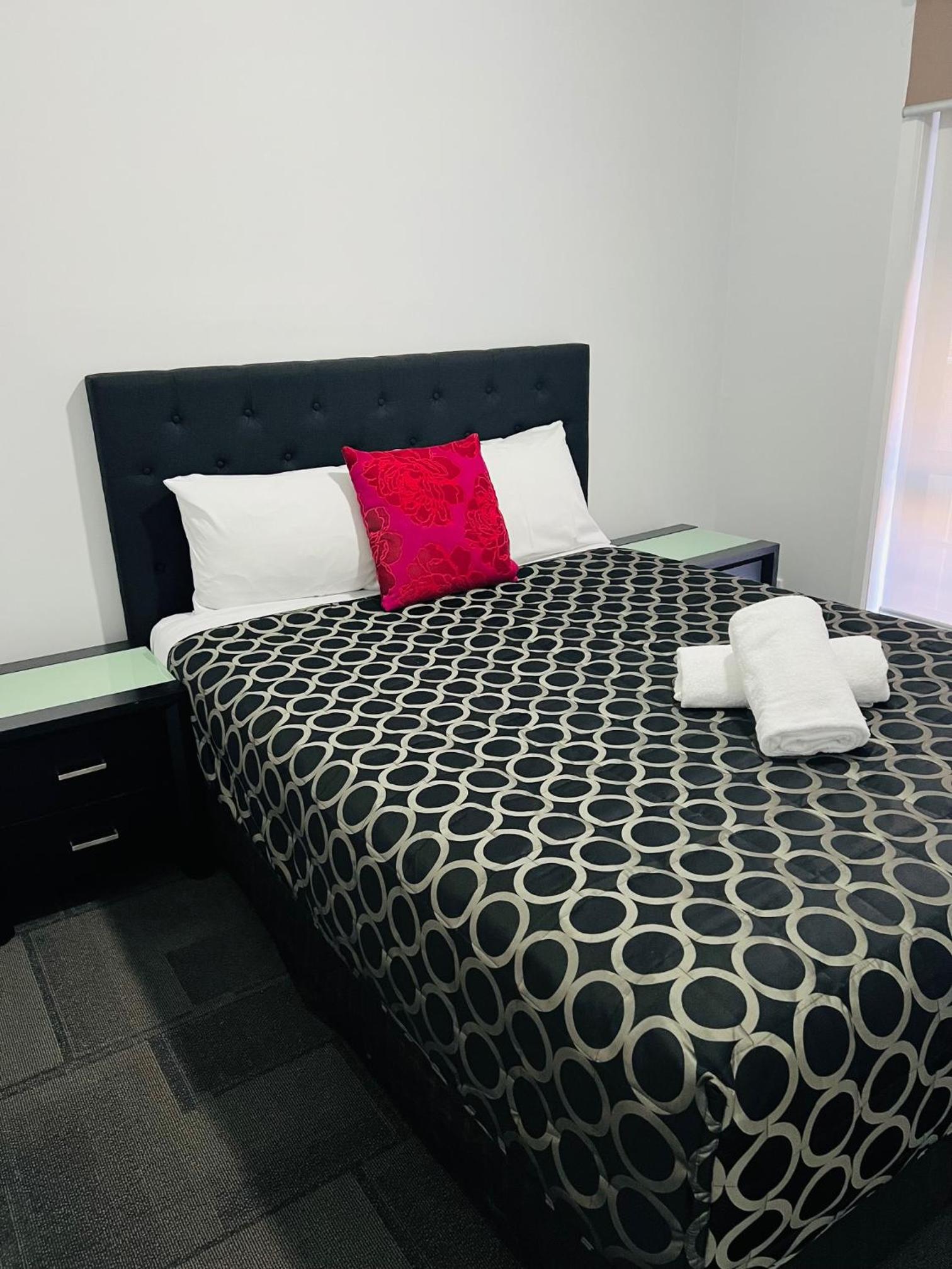 Apartment - Ground Floor photo 2