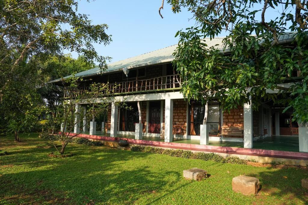 Villa photo 2