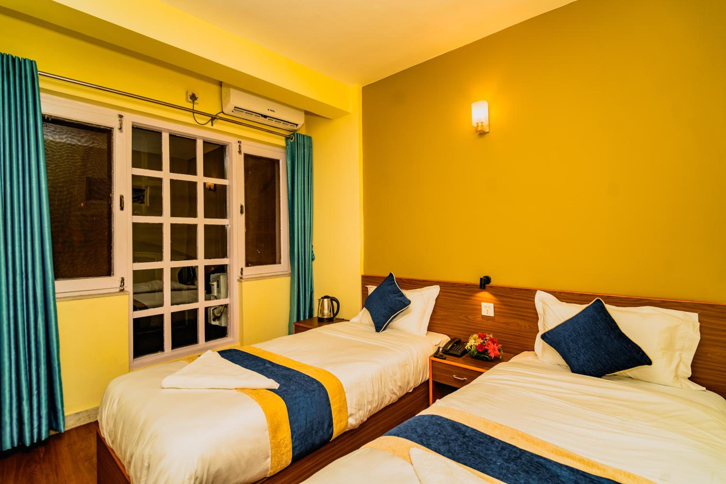 Deluxe Double or Twin Room - Photo 2