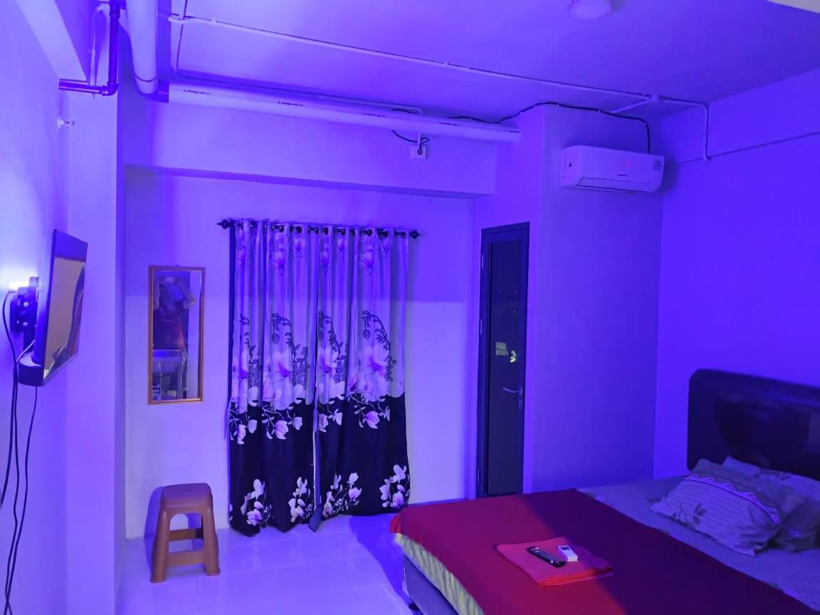 Studio Apartment With Balcony photo 2