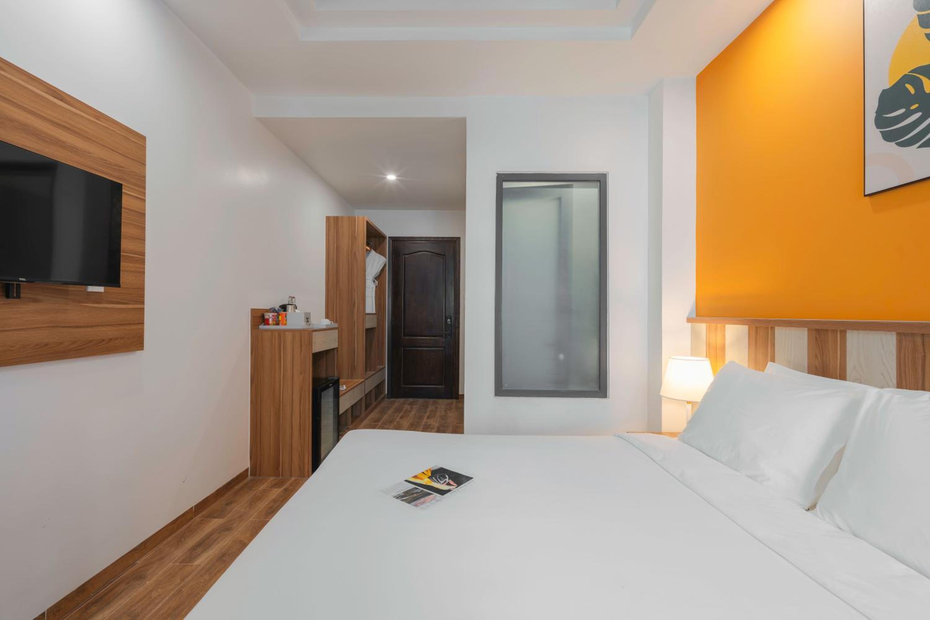 Deluxe Double or Twin Room - Photo 3