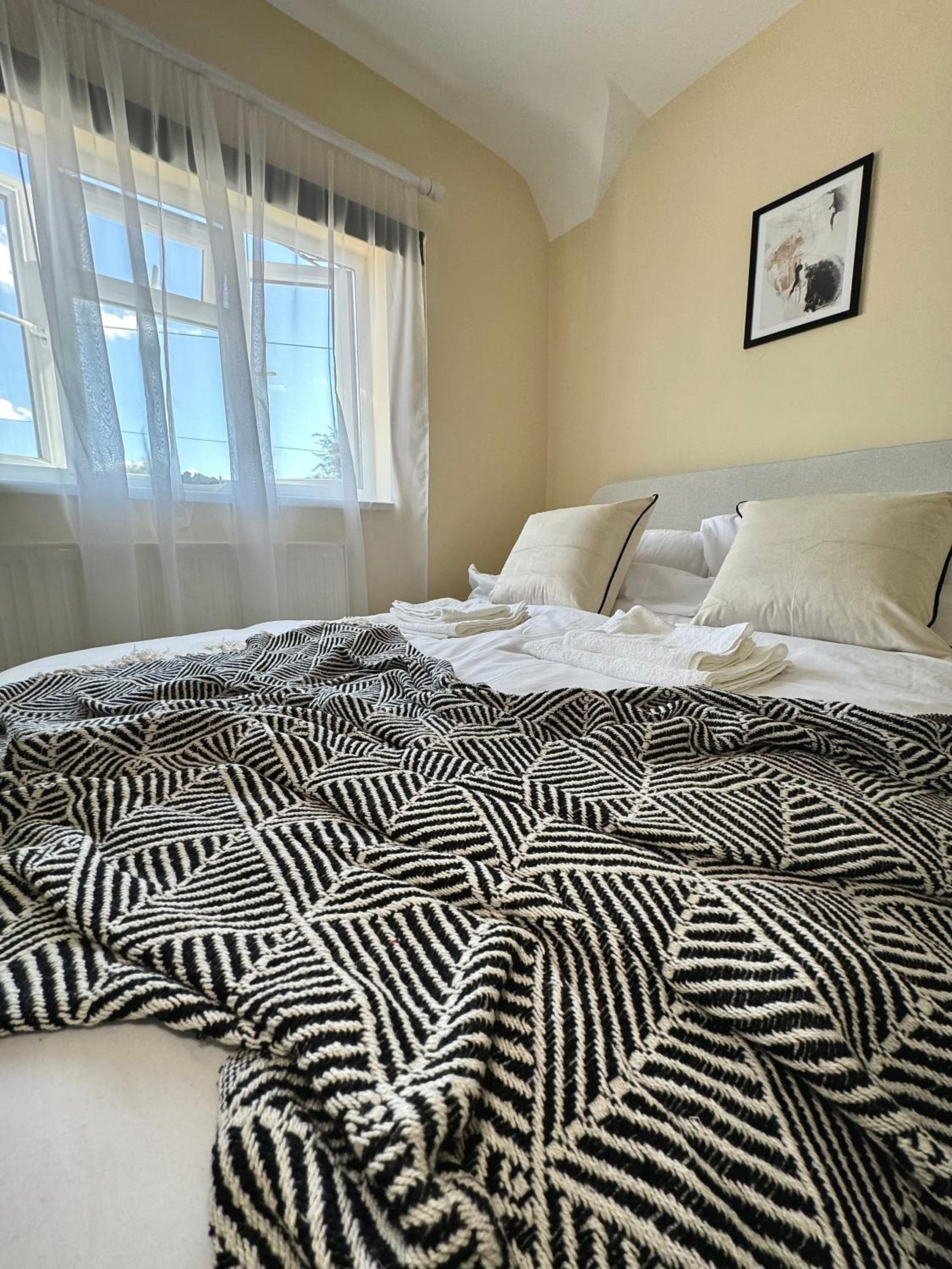 Double Room with Shared Bathroom photo 1