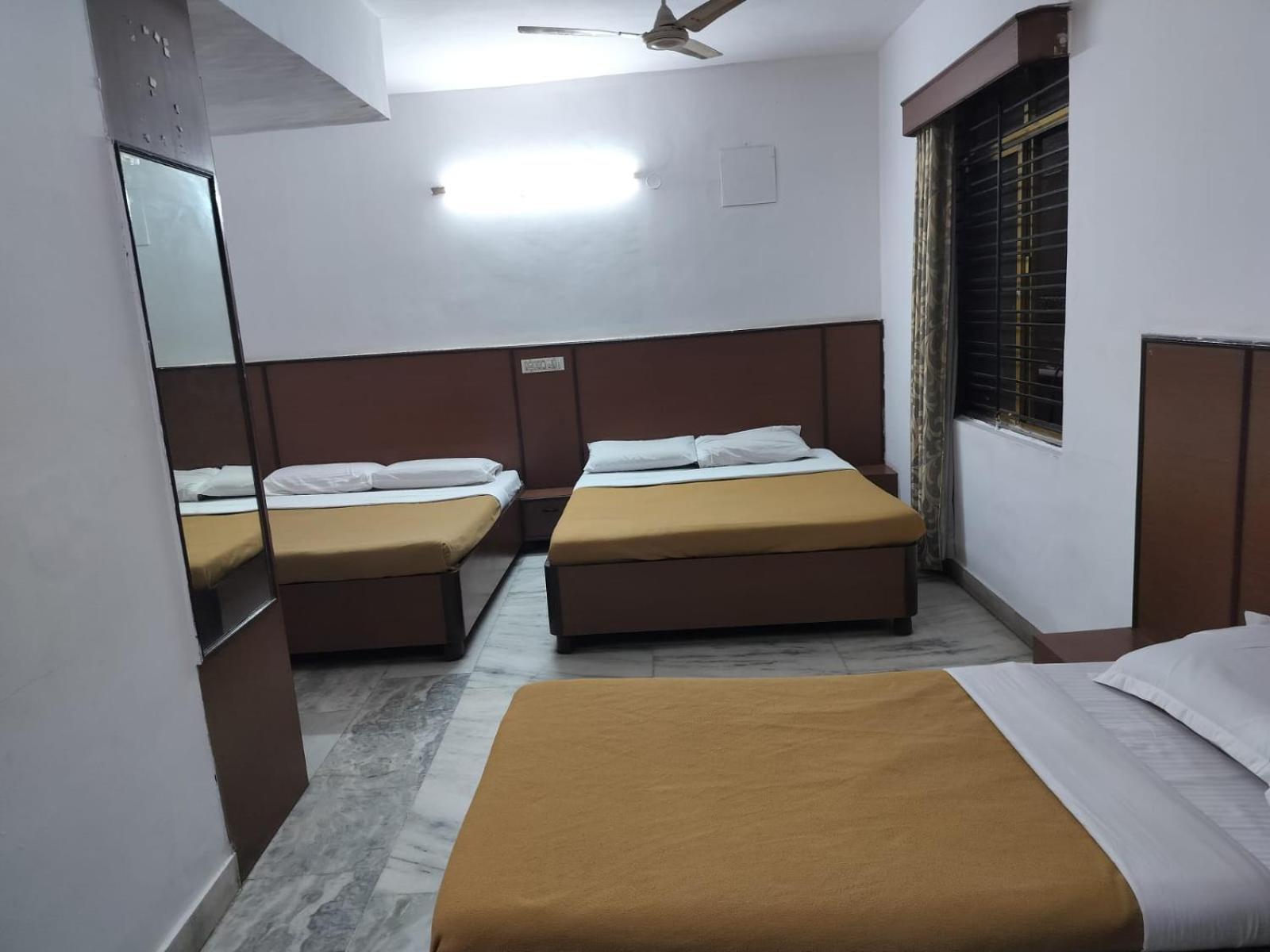 Deluxe Double or Twin Room photo 3