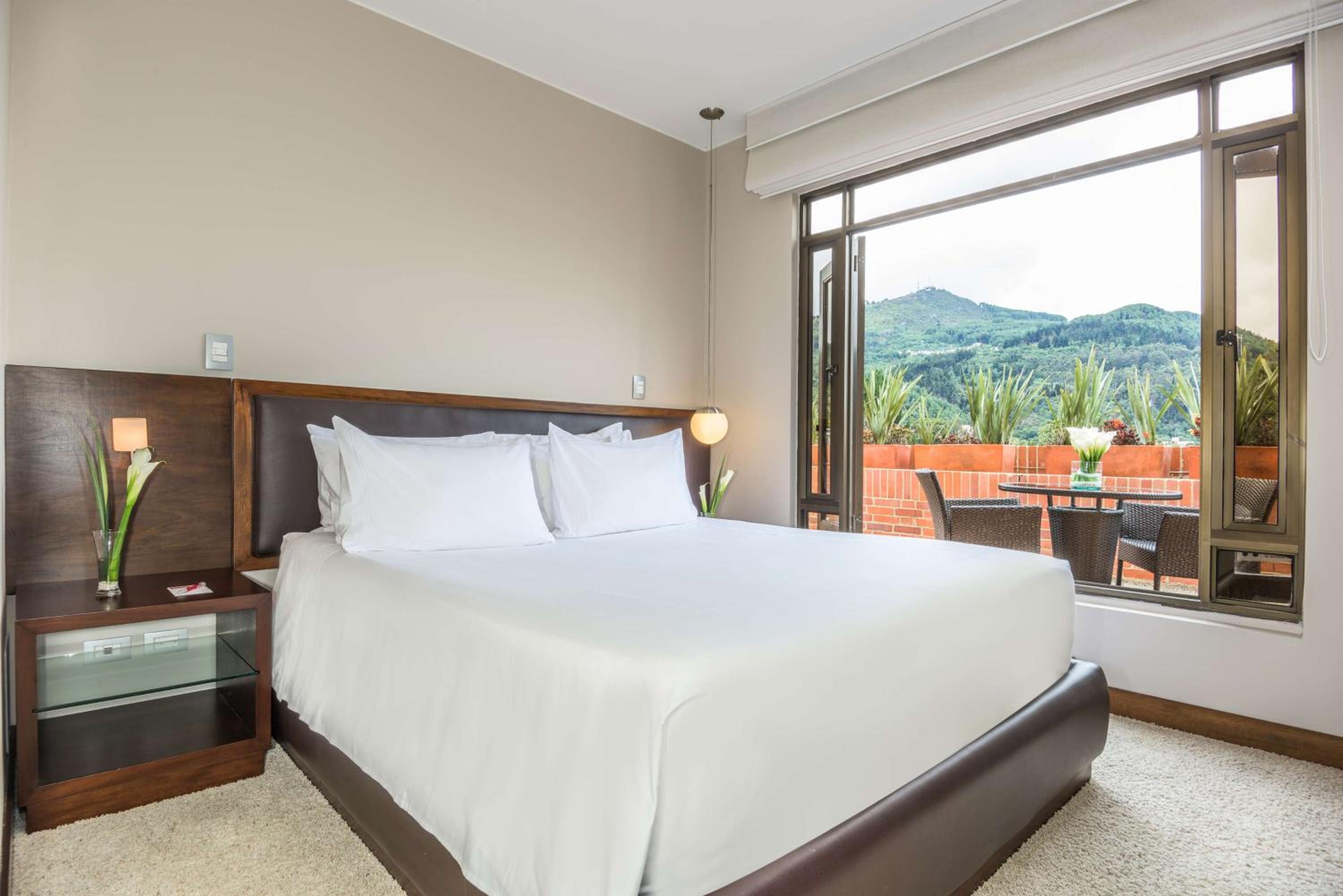 Junior Suite with Terrace - Photo 2