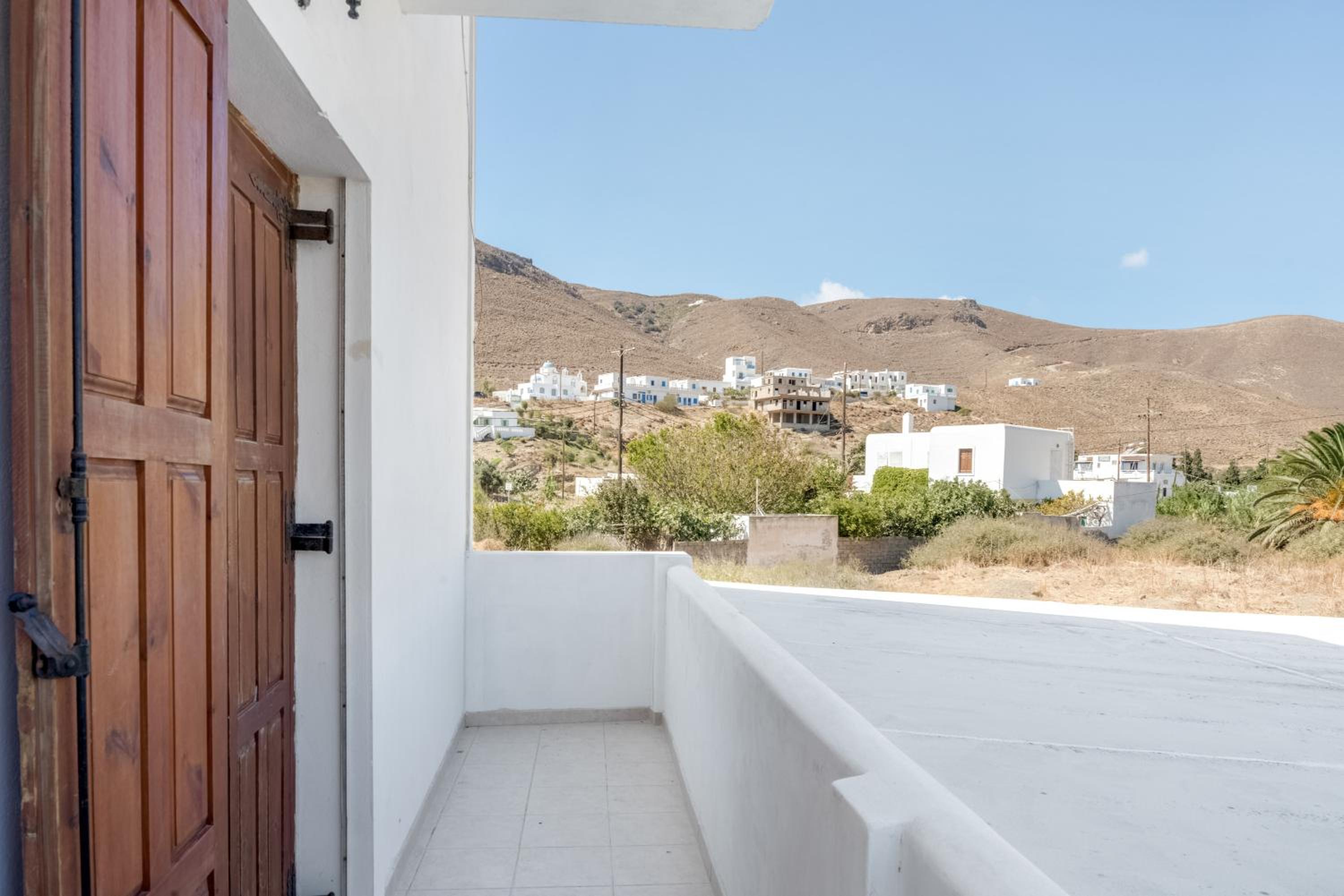 One-Bedroom Apartment with Garden View photo 2