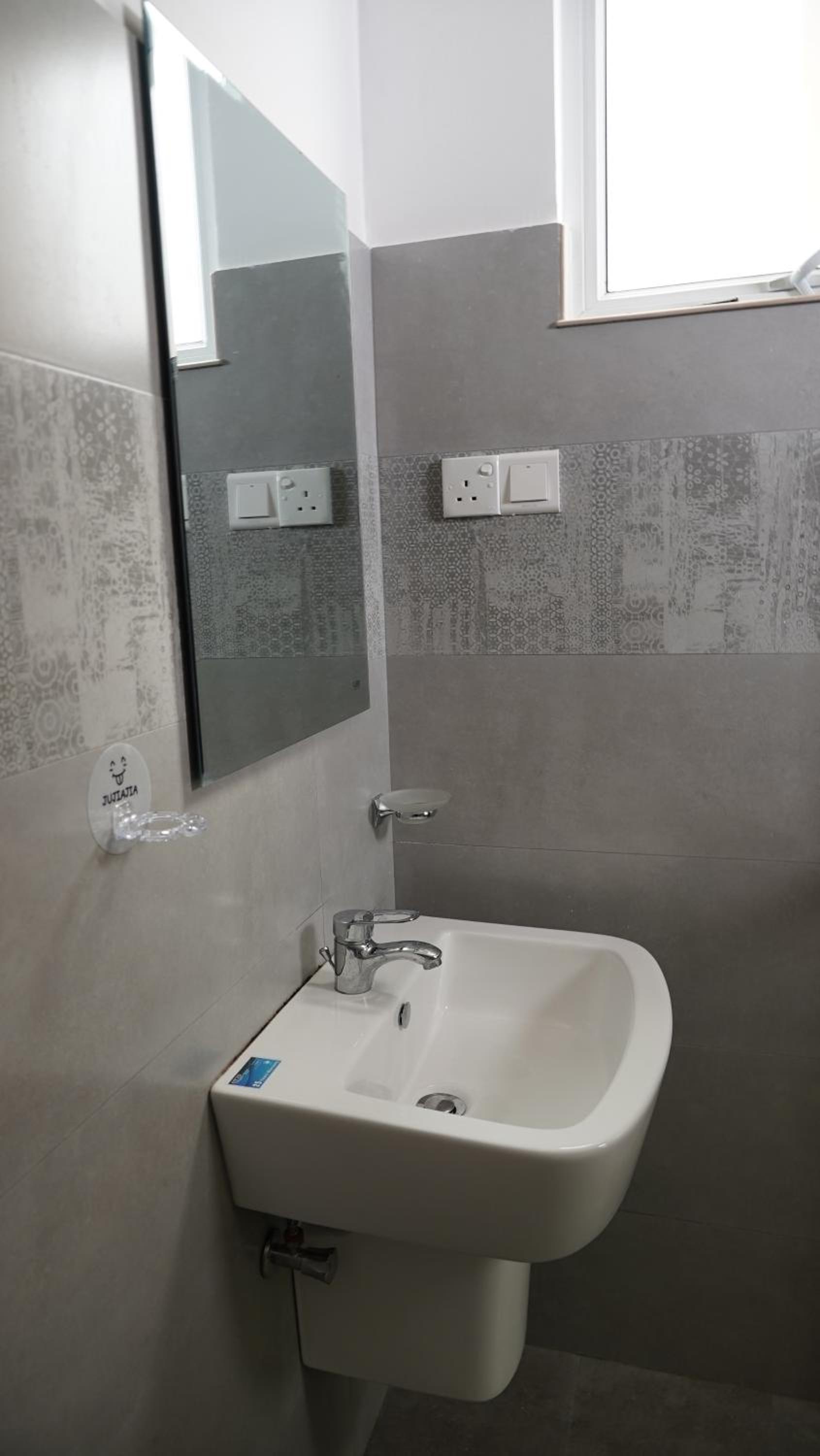 Two-Bedroom Deluxe Apartment with Balcony photo 2
