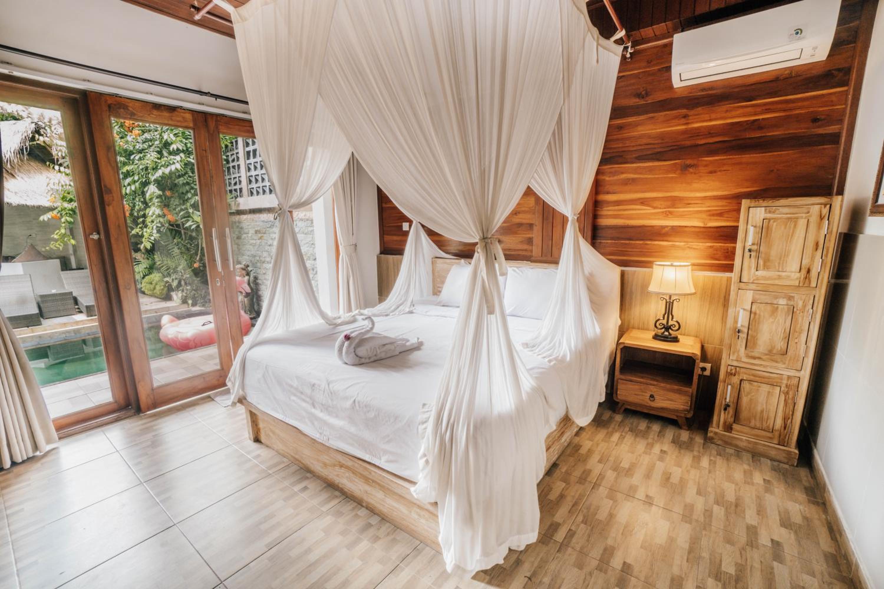 One-Bedroom Villa - Photo 1