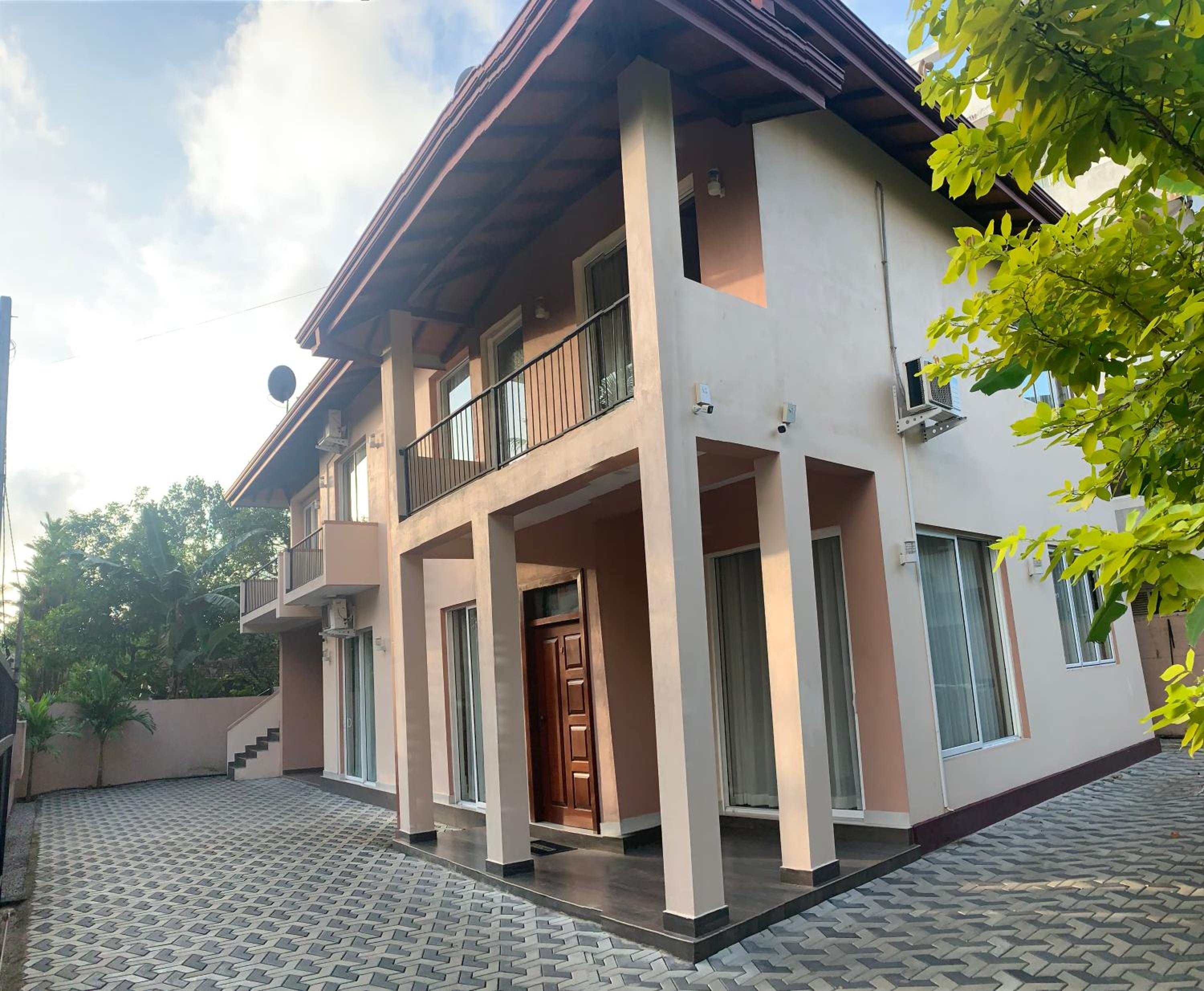 Two-Bedroom Deluxe Apartment with Balcony photo 3