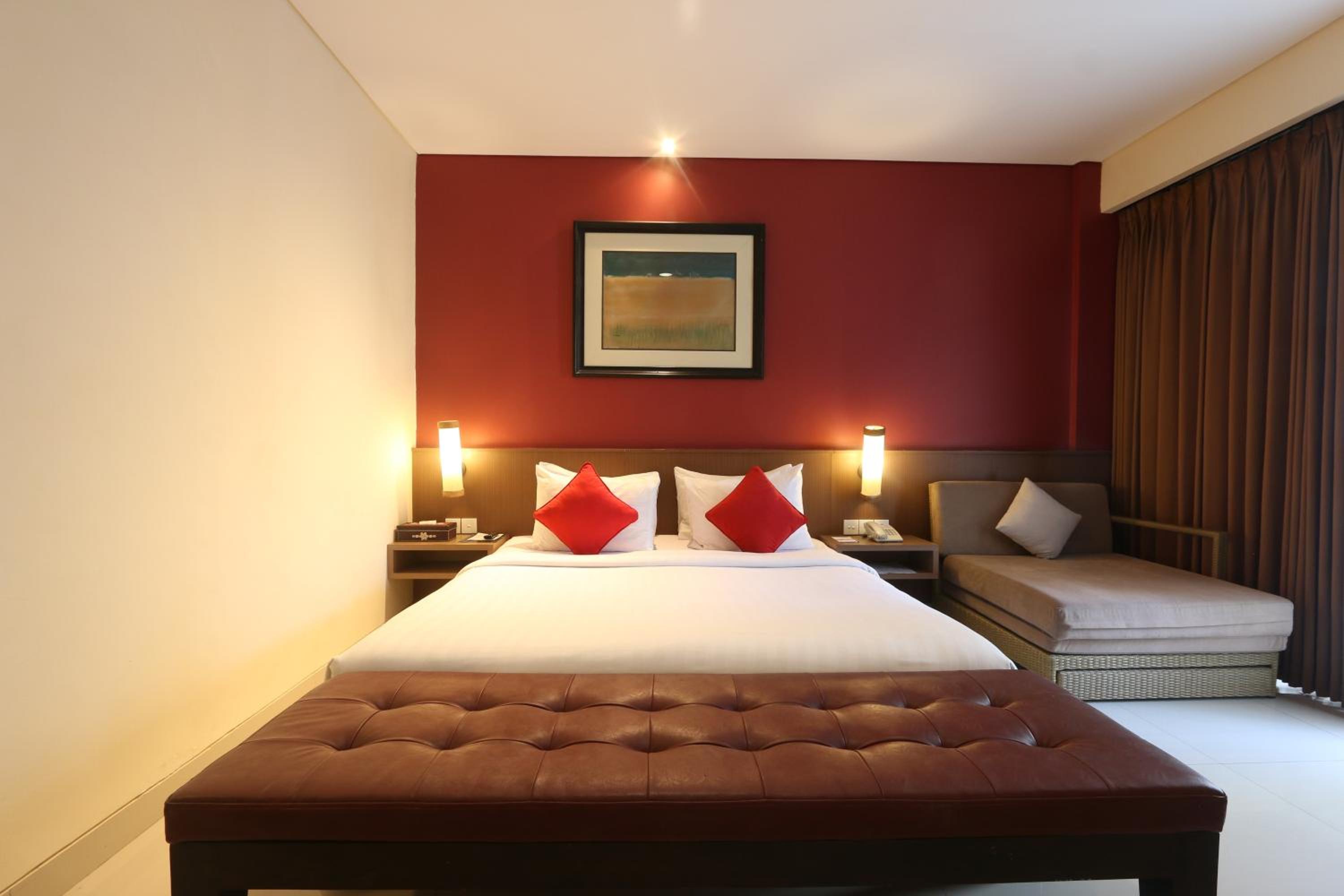 Grand Deluxe Room Upper Floor with Bathtub photo 1