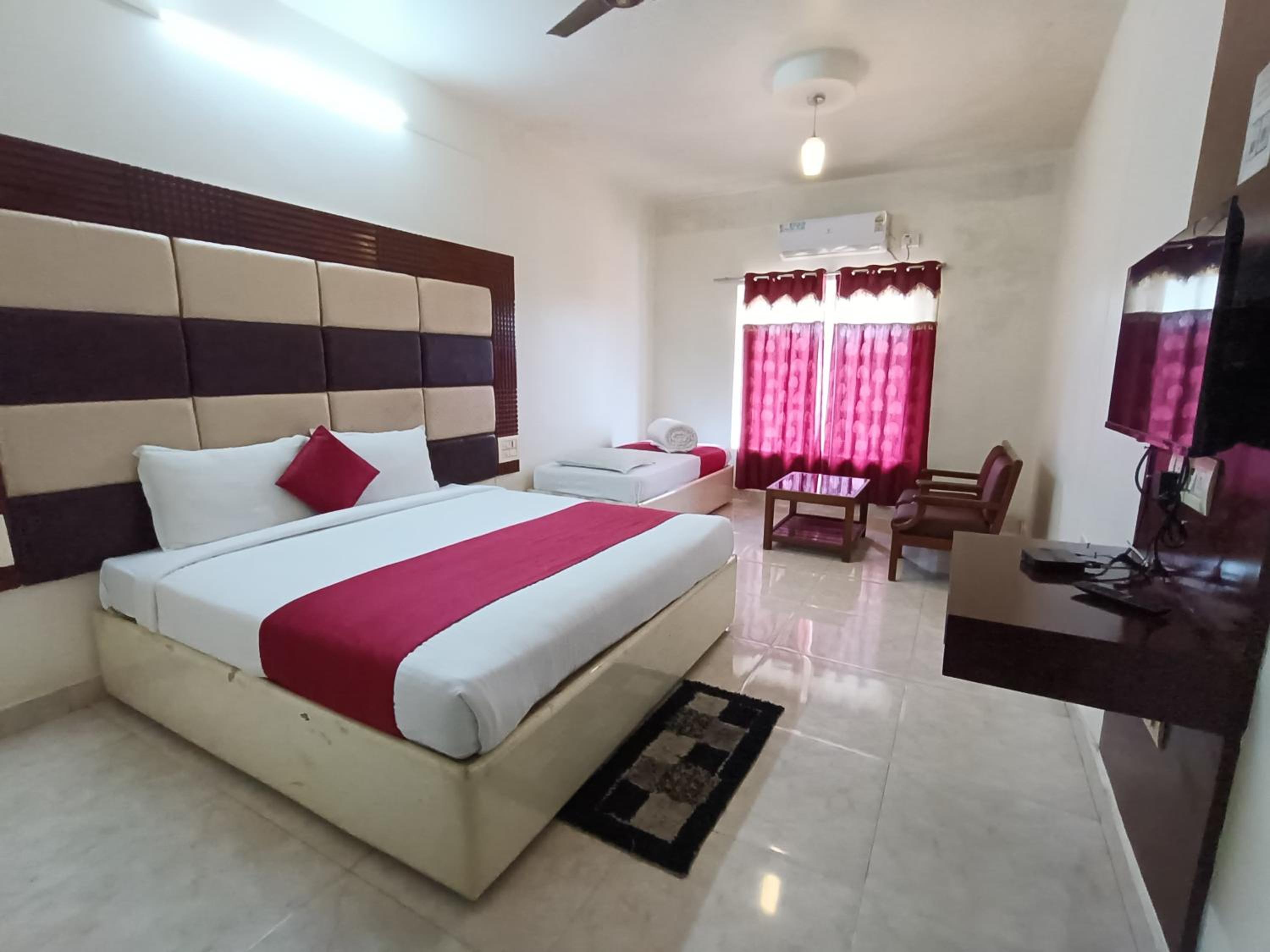 Deluxe Triple Room photo 1