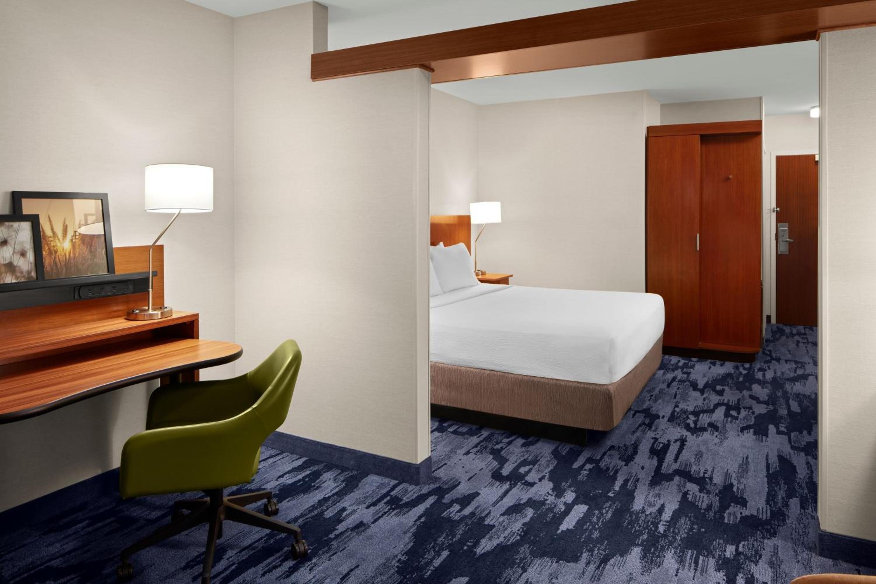 King Suite with Sofa Bed - Hearing Accessible photo 3