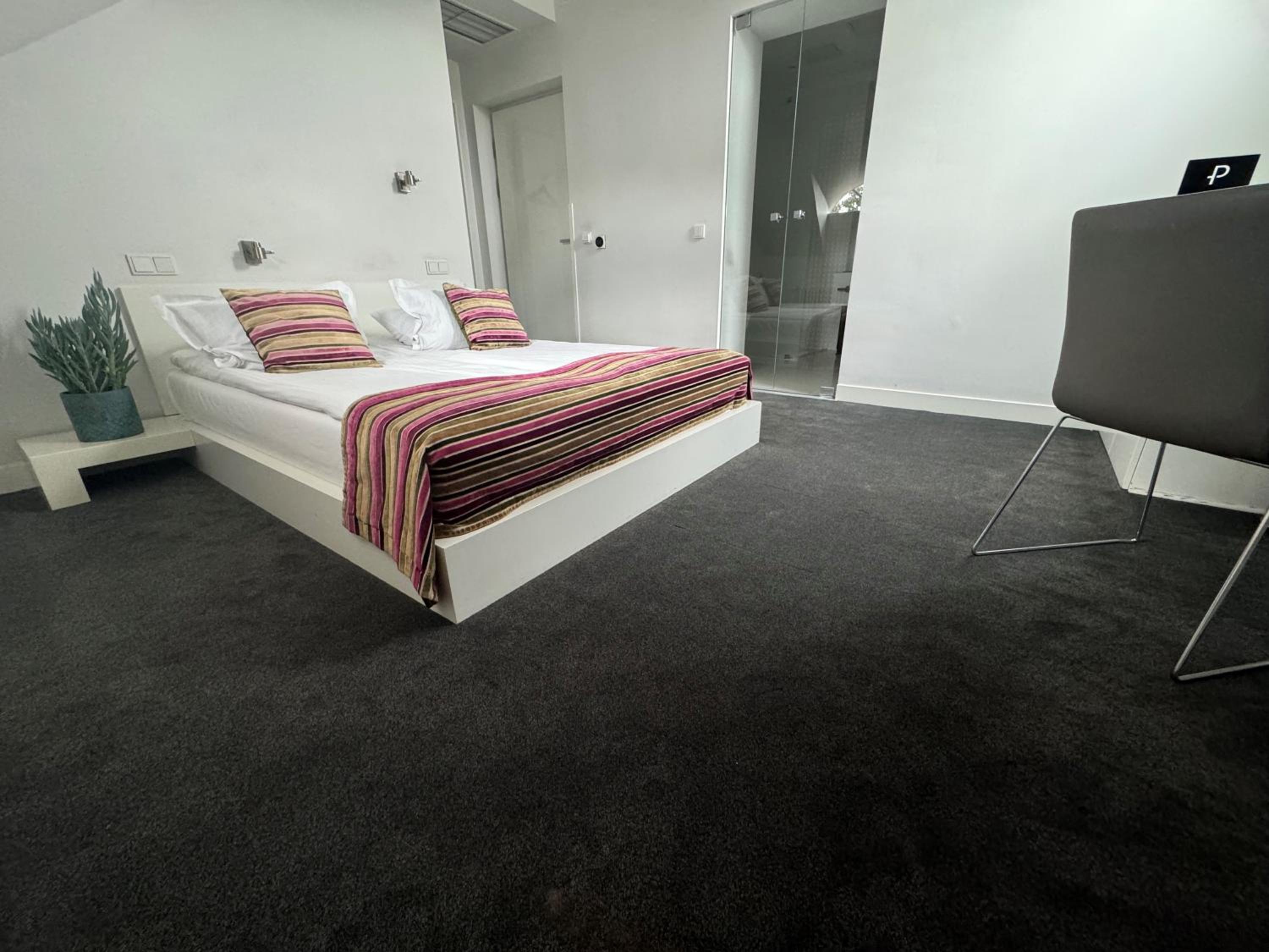 Double Room - Photo 1