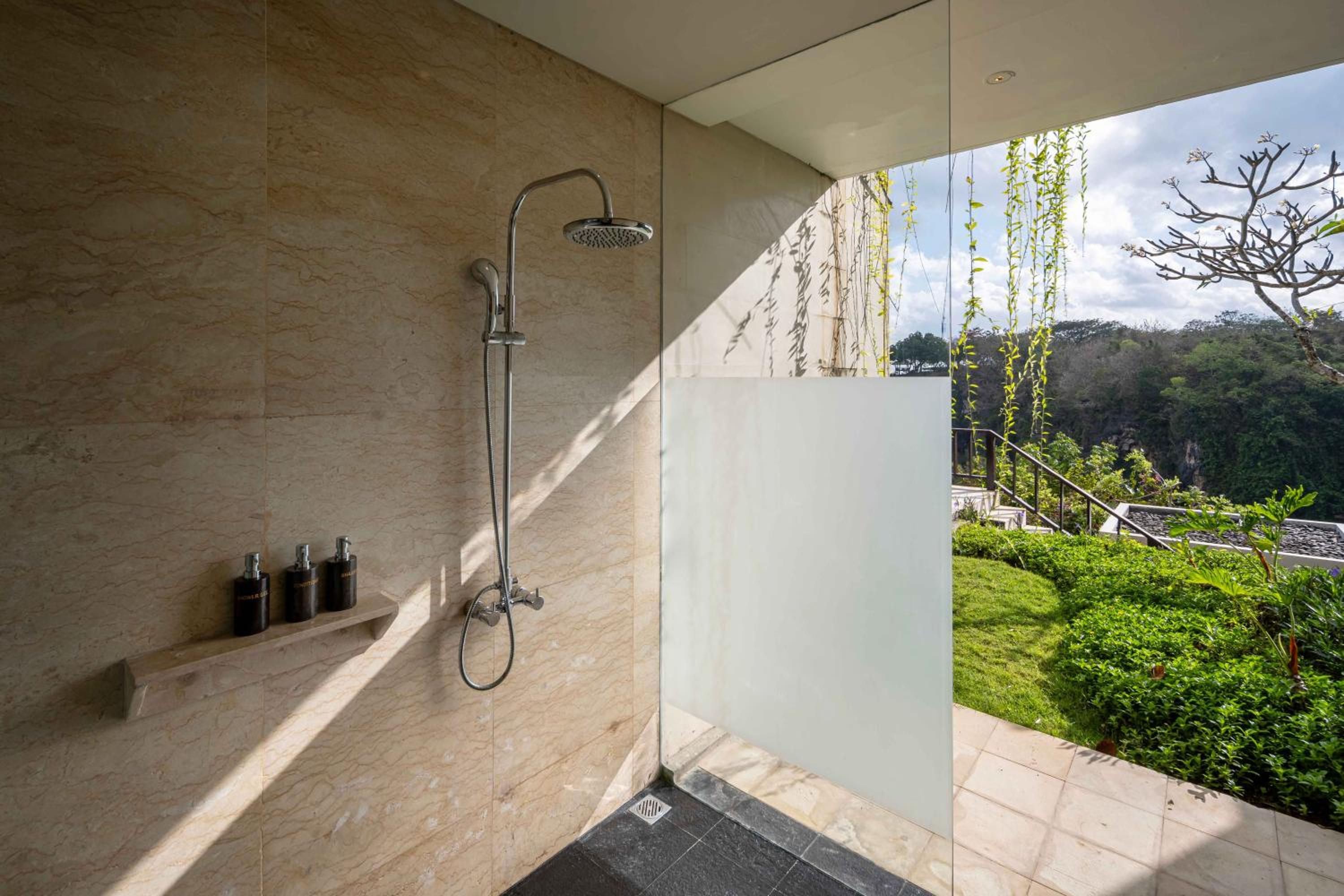 Villa with Sea View photo 2