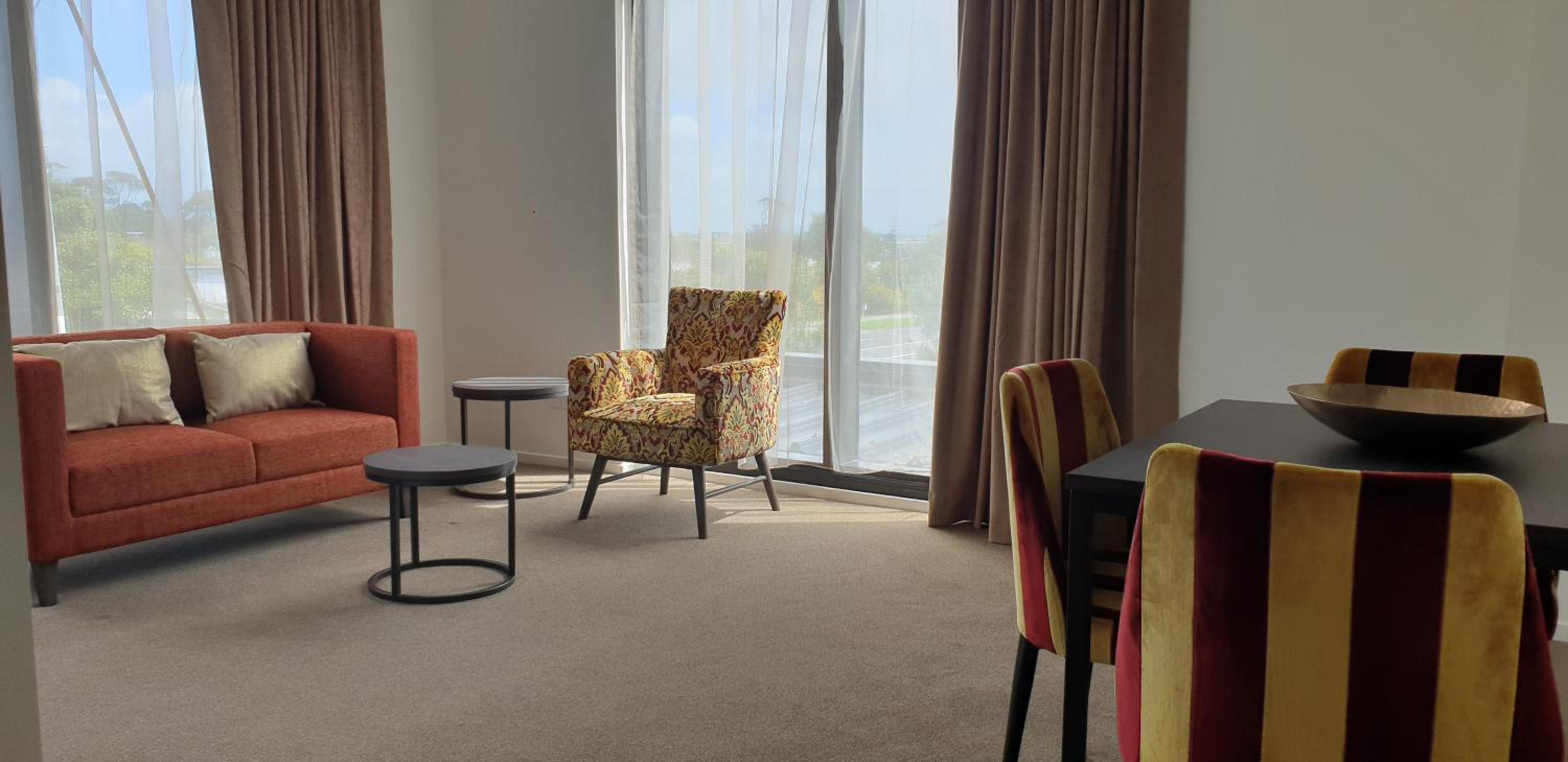 One-Bedroom King Suite - Non-Smoking - Photo 8