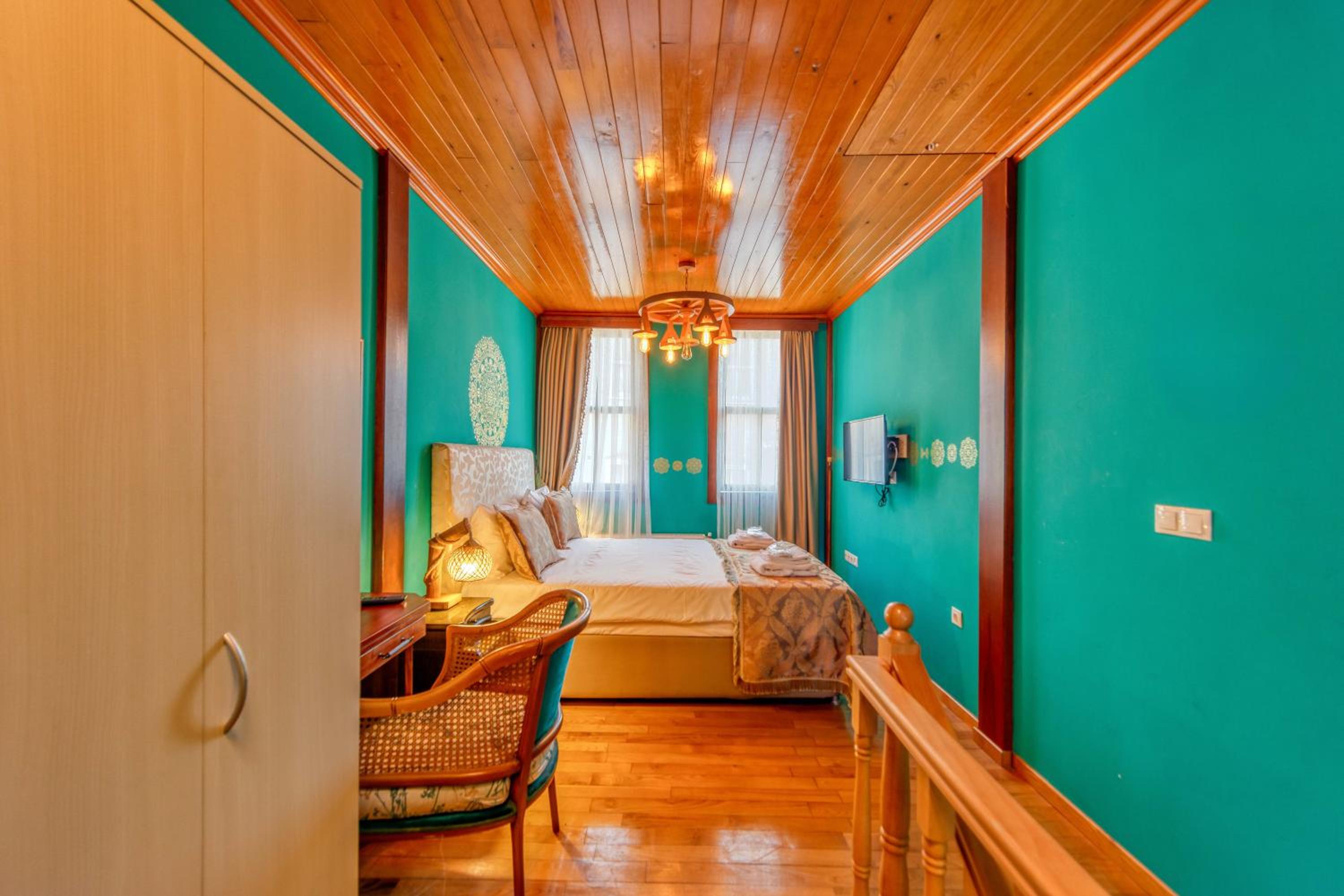 One-Bedroom House photo 1