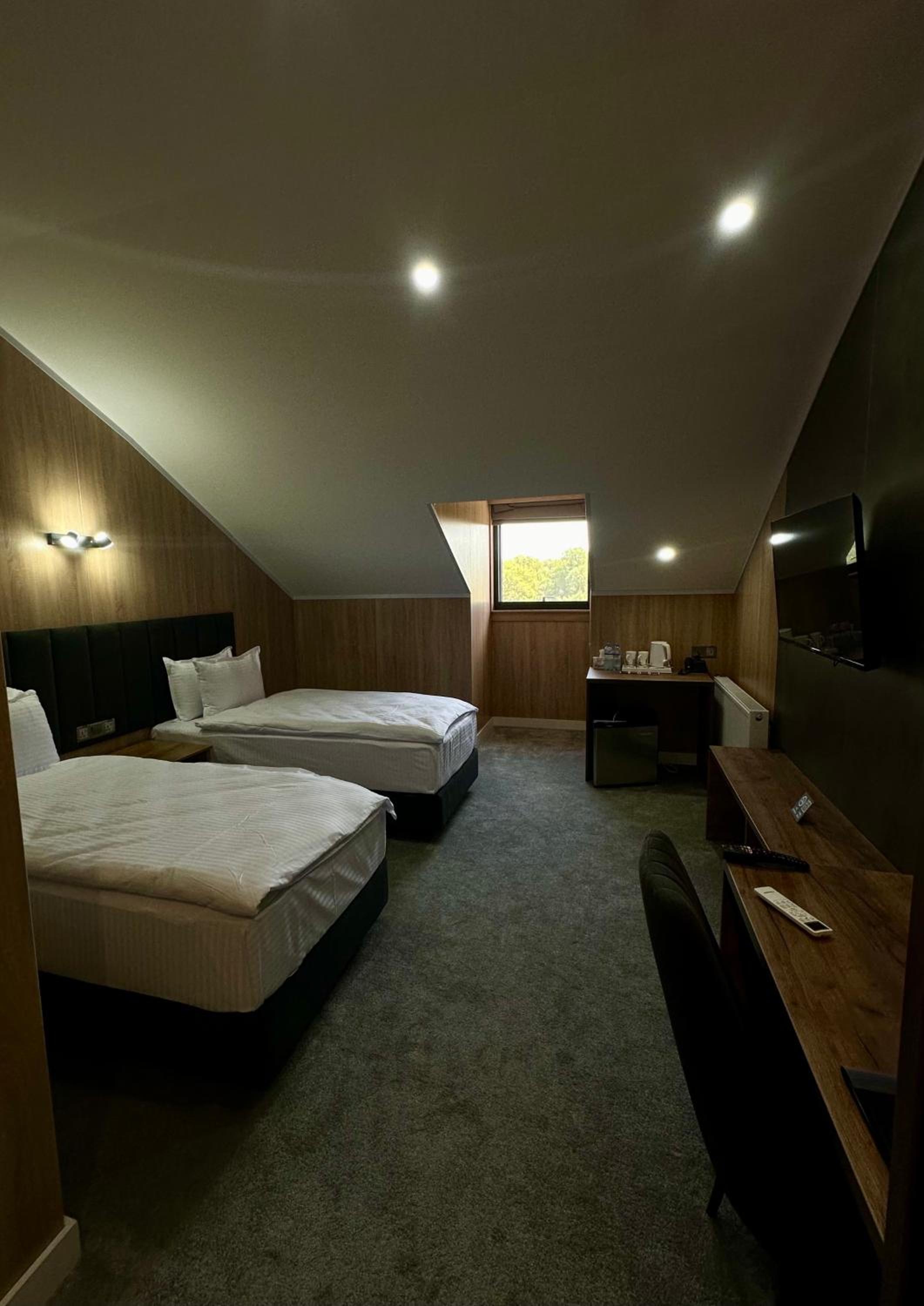 Budget Double or Twin Room photo 3
