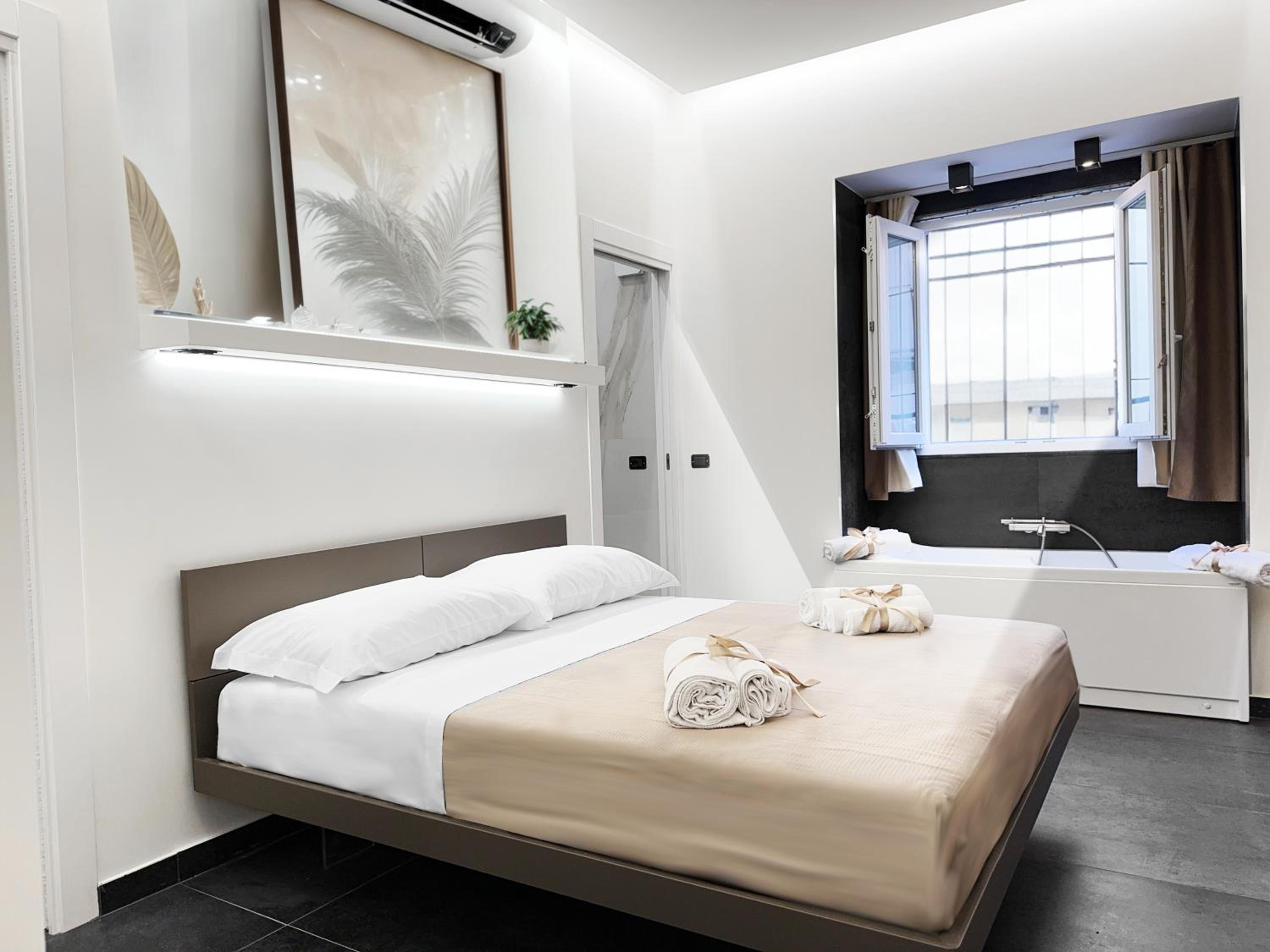 Superior One-Bedroom Apartment