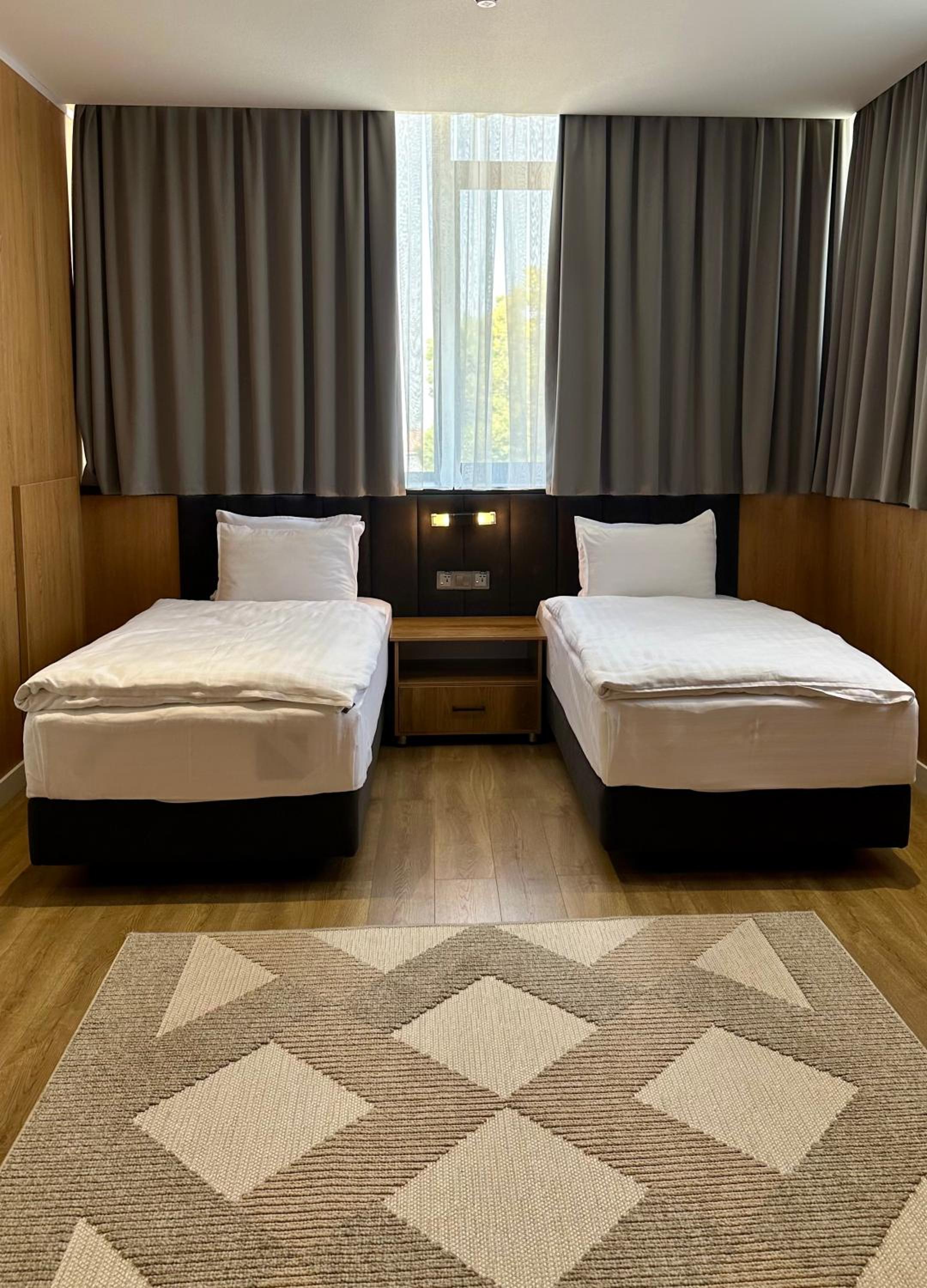 Double or Twin Room photo 2