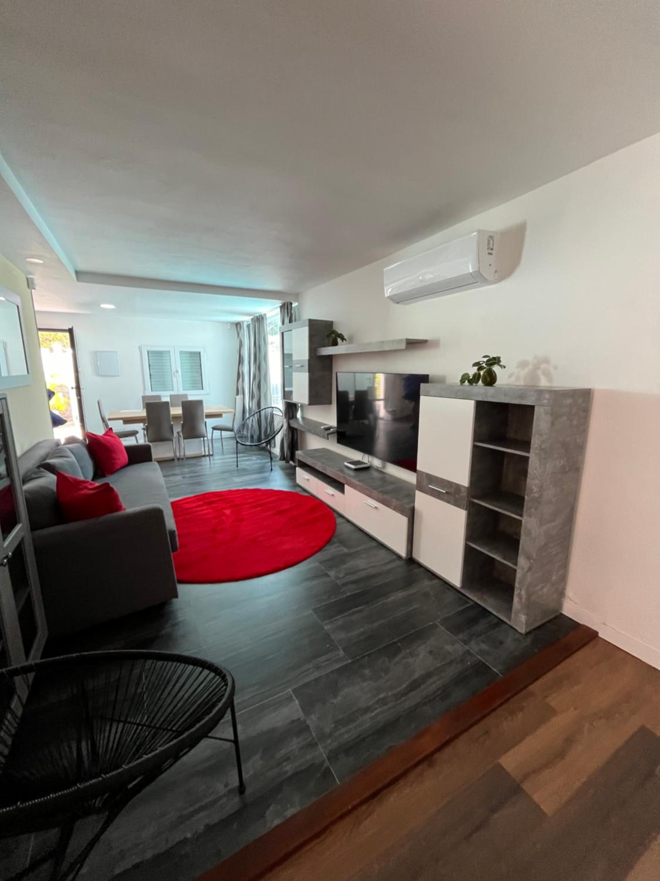 Villa de Tres Habitaciones
