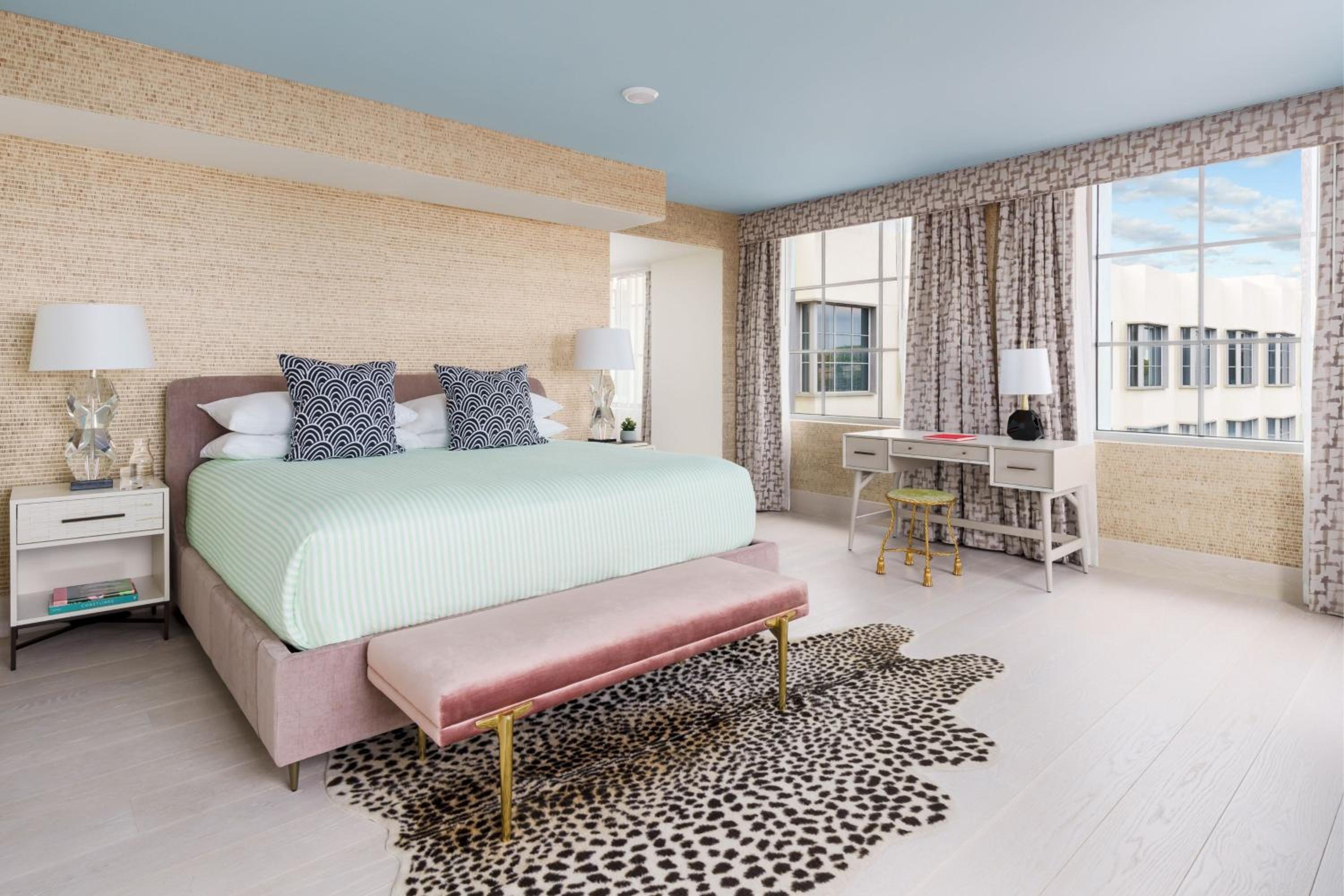 Arigato King Suite with Ocean View - Photo 13